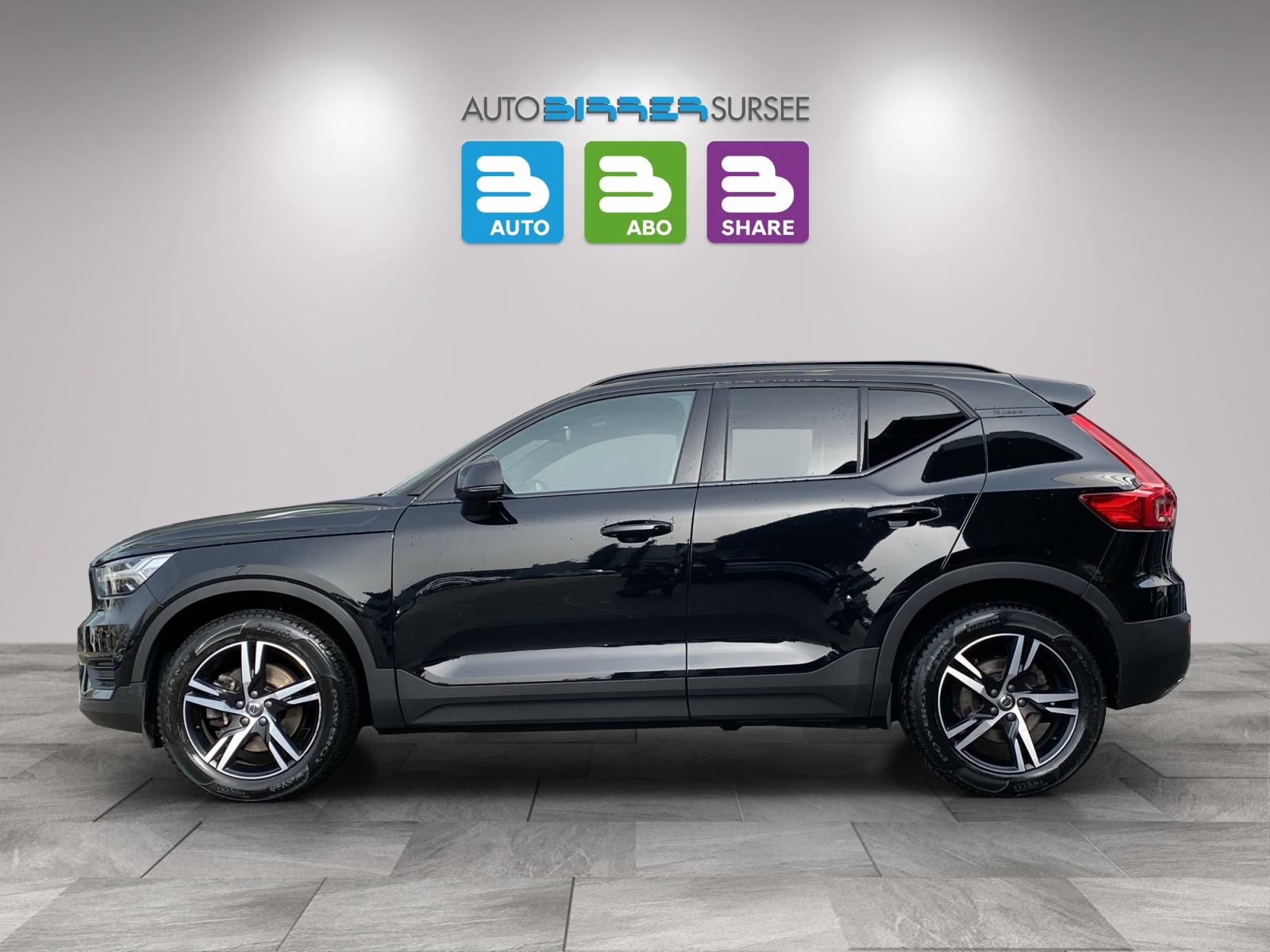 VOLVO XC40 2.0 D4 R-Design AWD-image-7