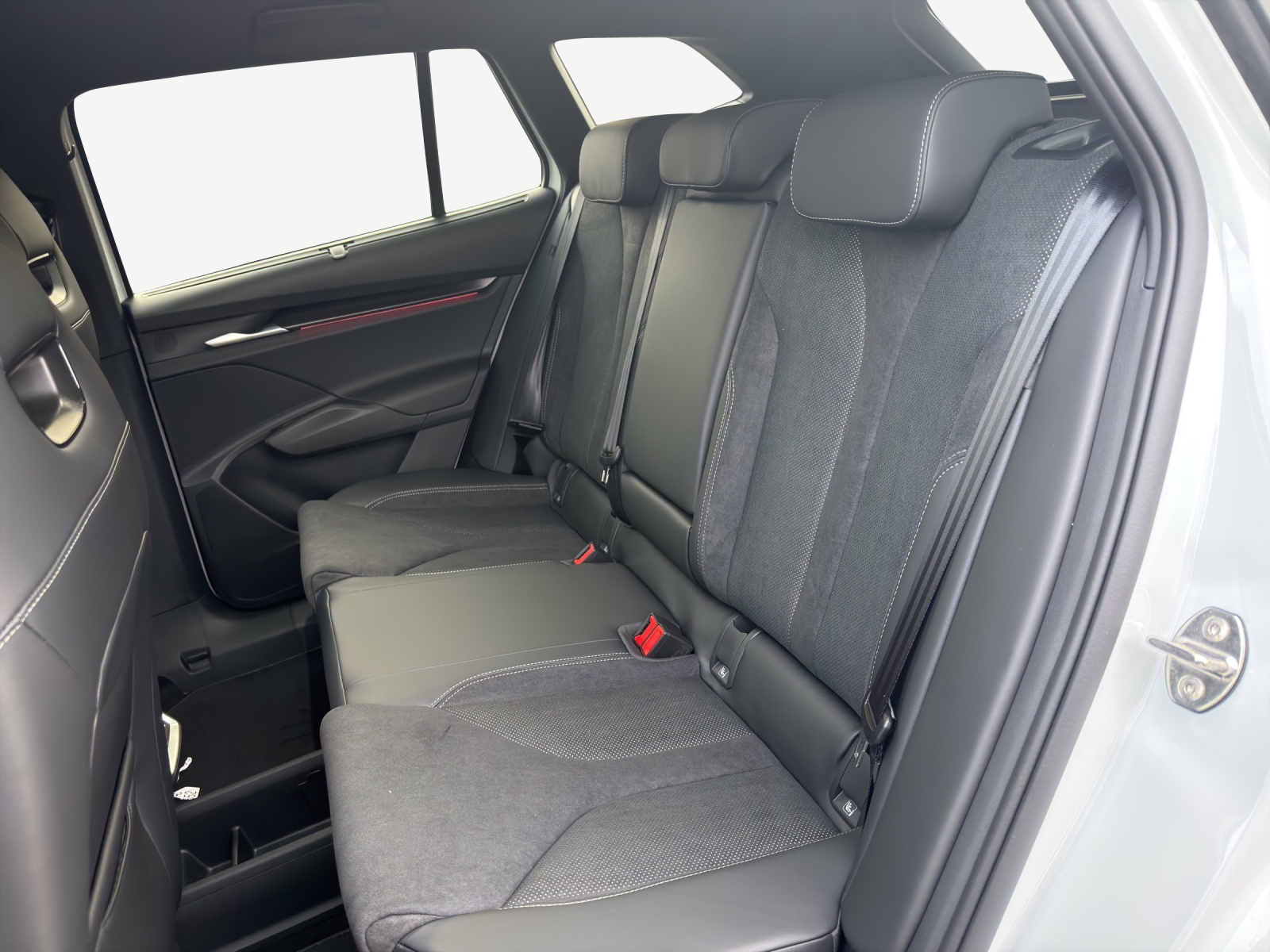 SKODA Enyaq 85 Sportline-image-10