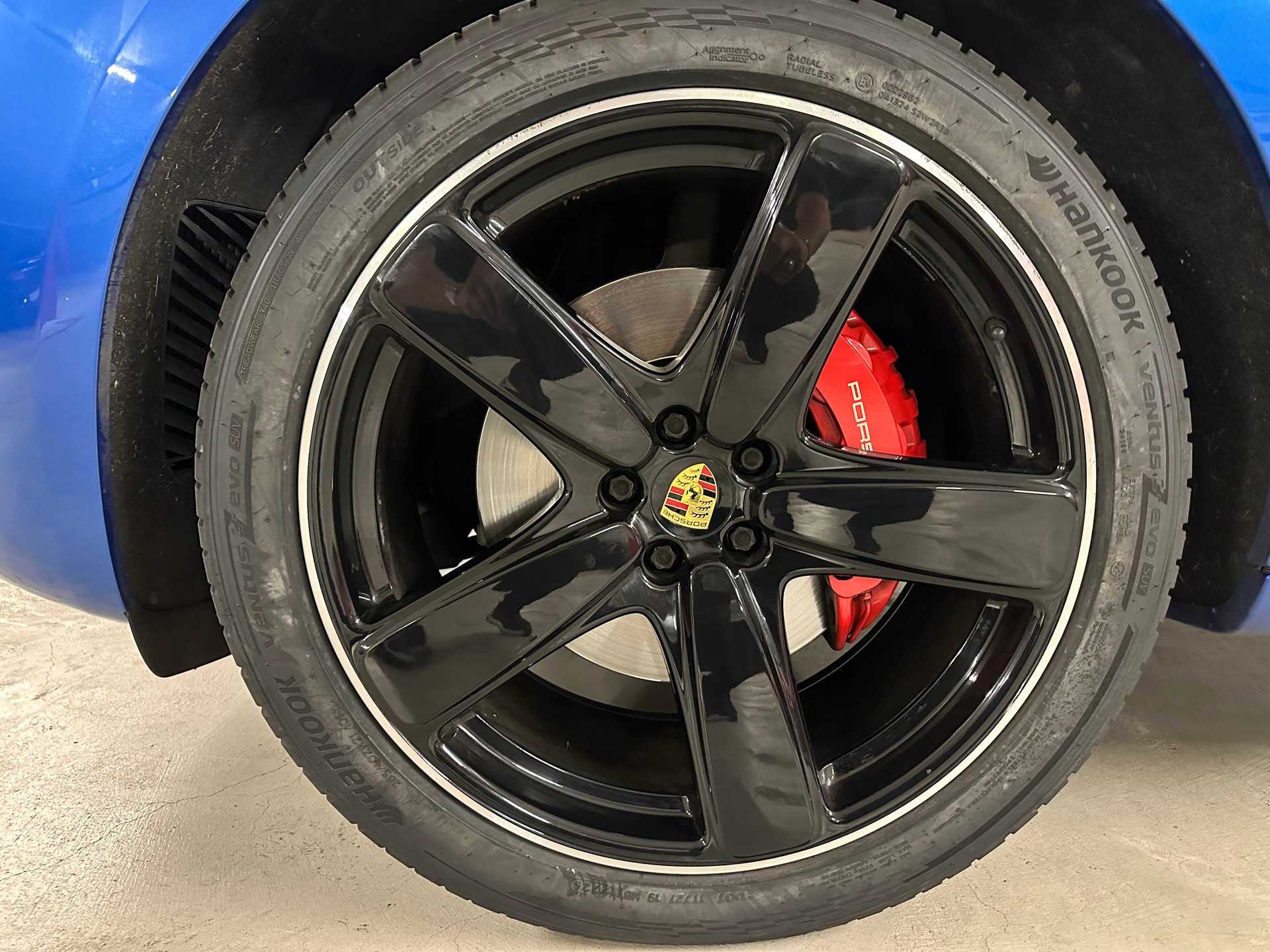 PORSCHE Macan GTS PDK PANO LUFTFAHRWERK 18 FACH SPORTSITZE VOLLLEDER 360 KAMERA BOSE SOUND NATURLEDER-image-34