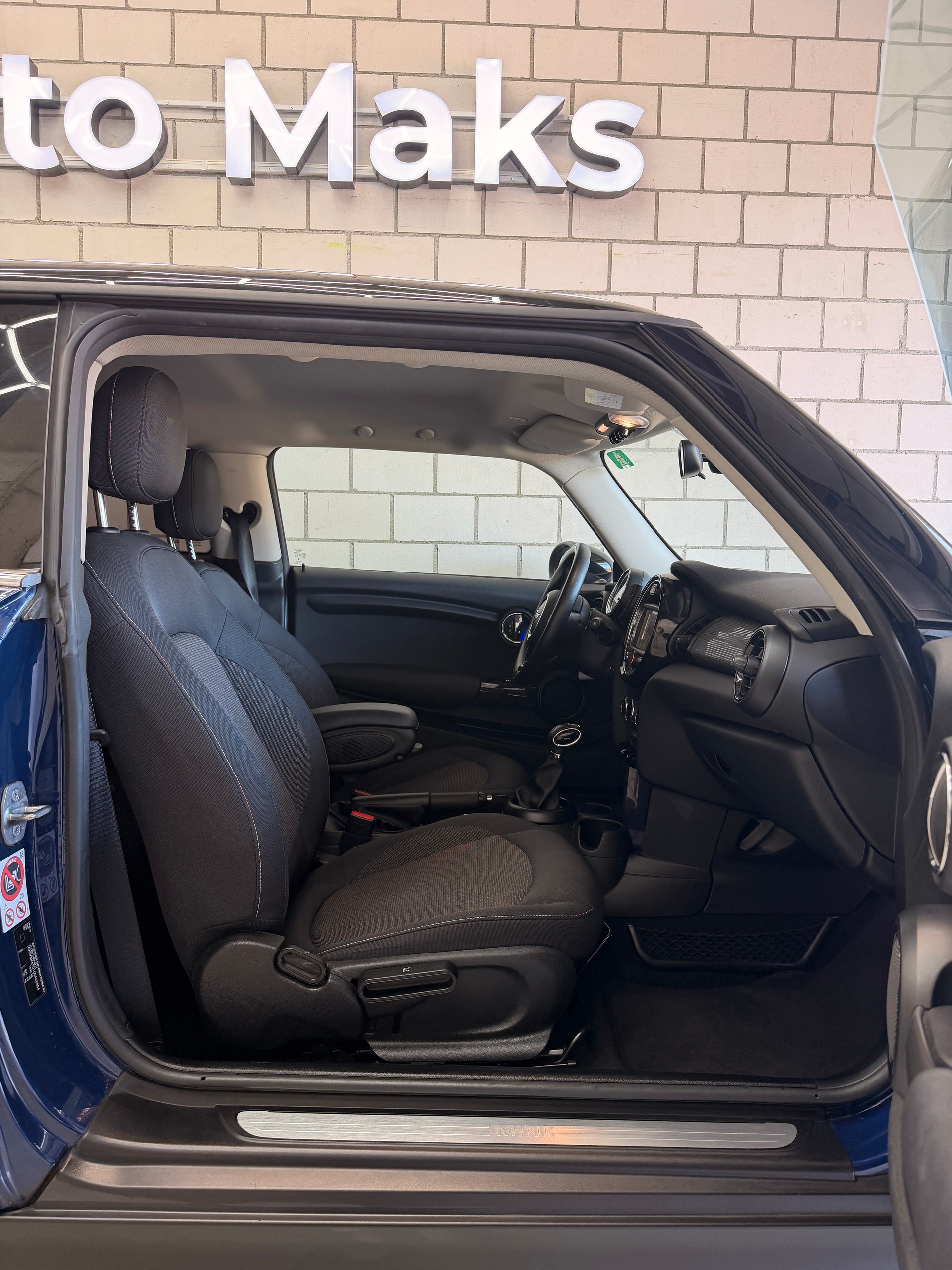 MINI COOPER-image-4