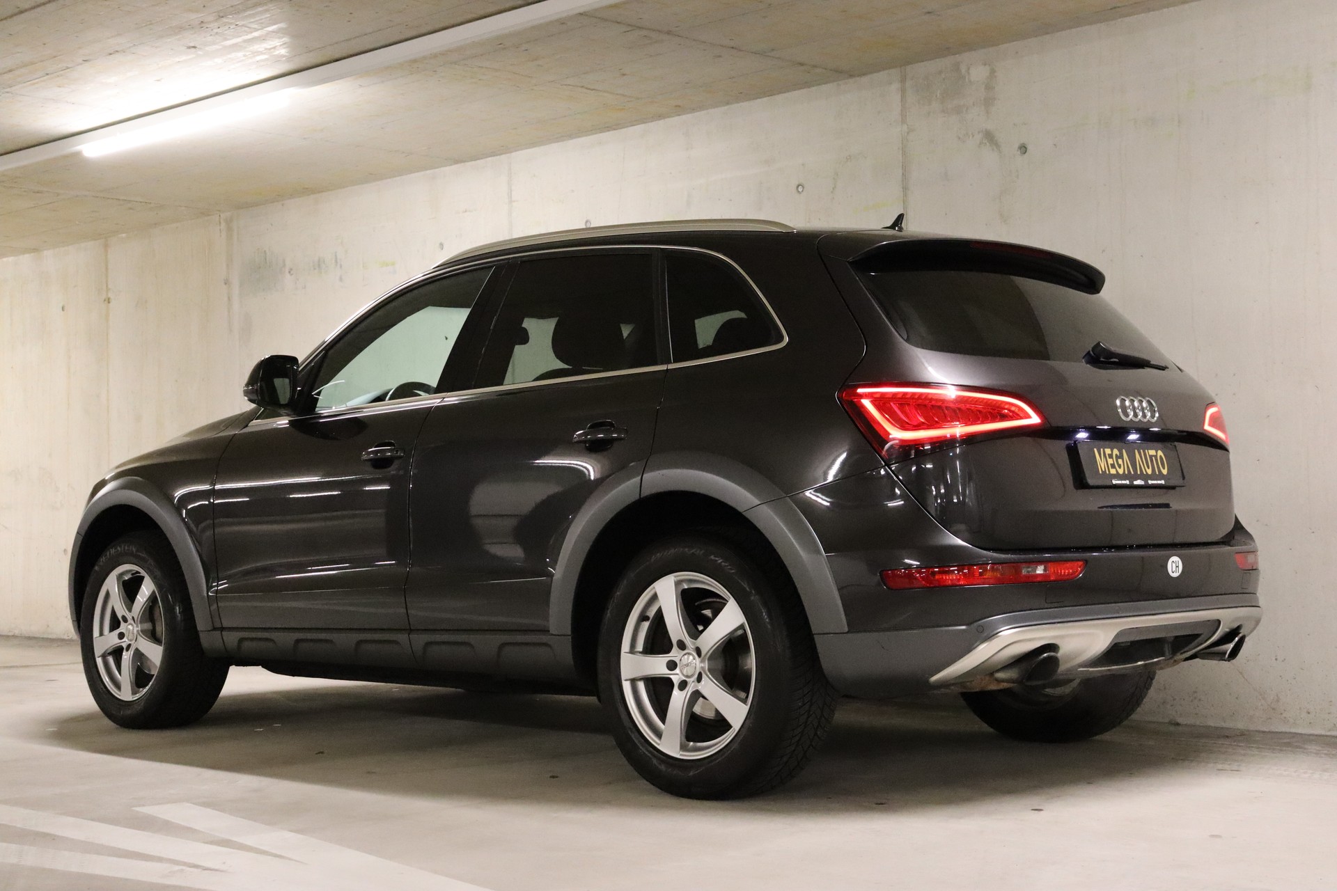 AUDI Q5 2.0 TFSI QUATTRO TIPTRONIC **TEMPOMAT**CH-FAHRZEUG**8-FACH RÄDER**AB MFK**-image-7