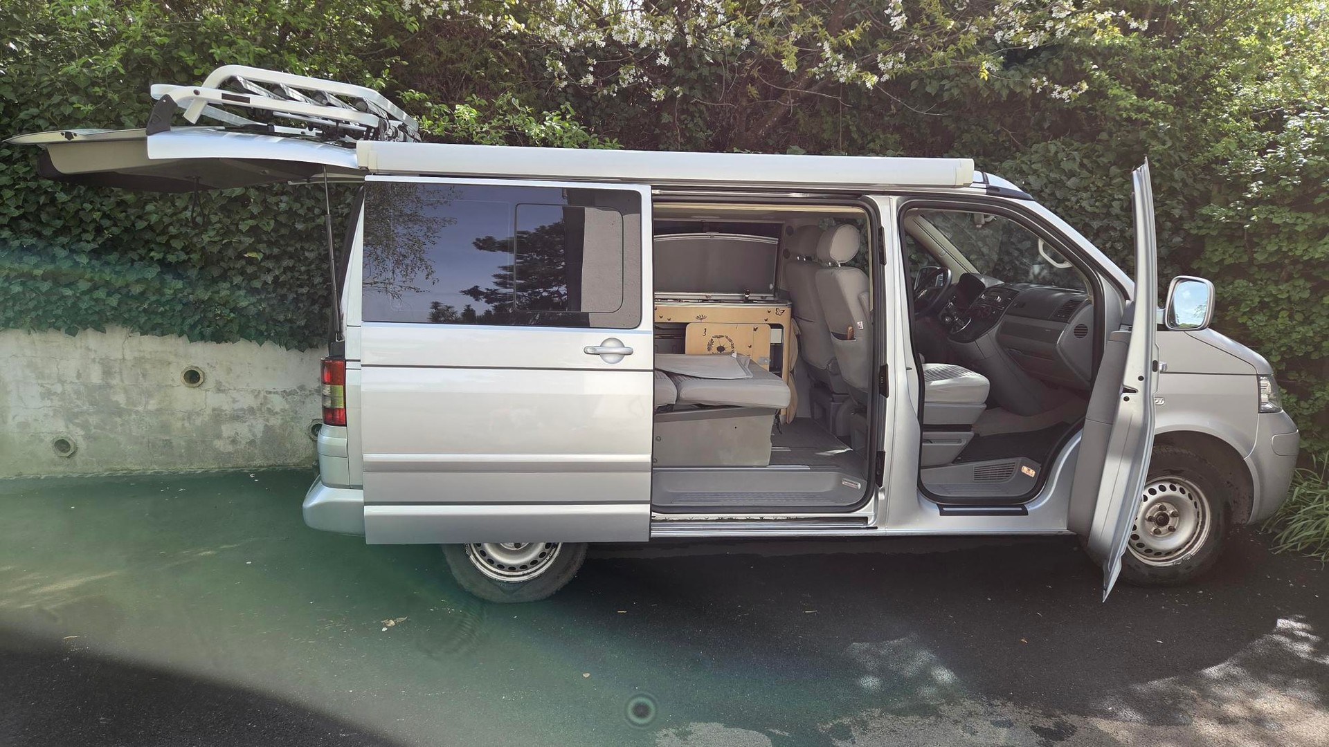 VW Véhicule T5 California Camping Car 2500ccm 131cv/96kW 5 cylindres, TDI diesel 6-vitesses, Boîte manuelle, traction avant-image-5