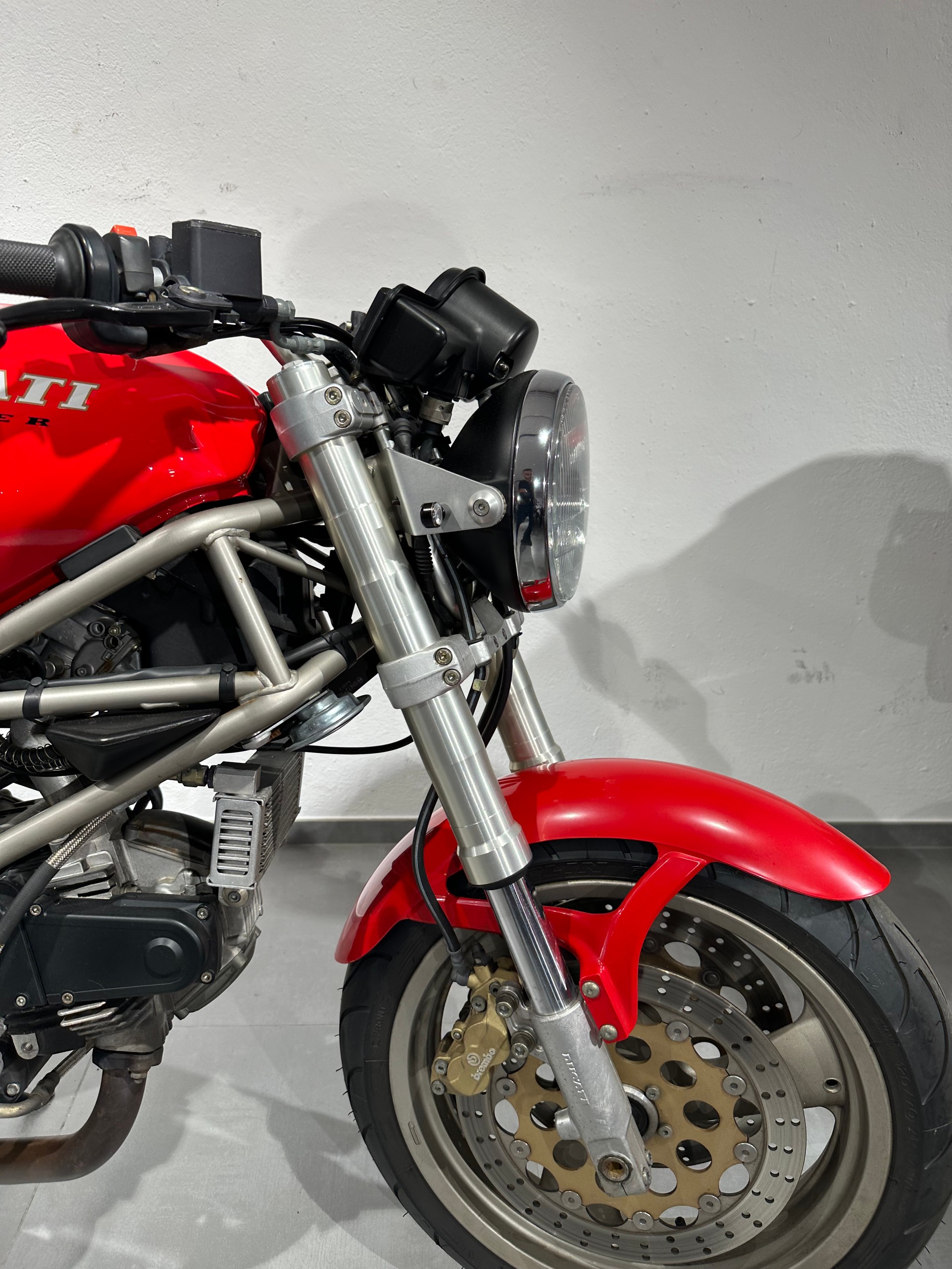 DUCATI Monster 900-image-6
