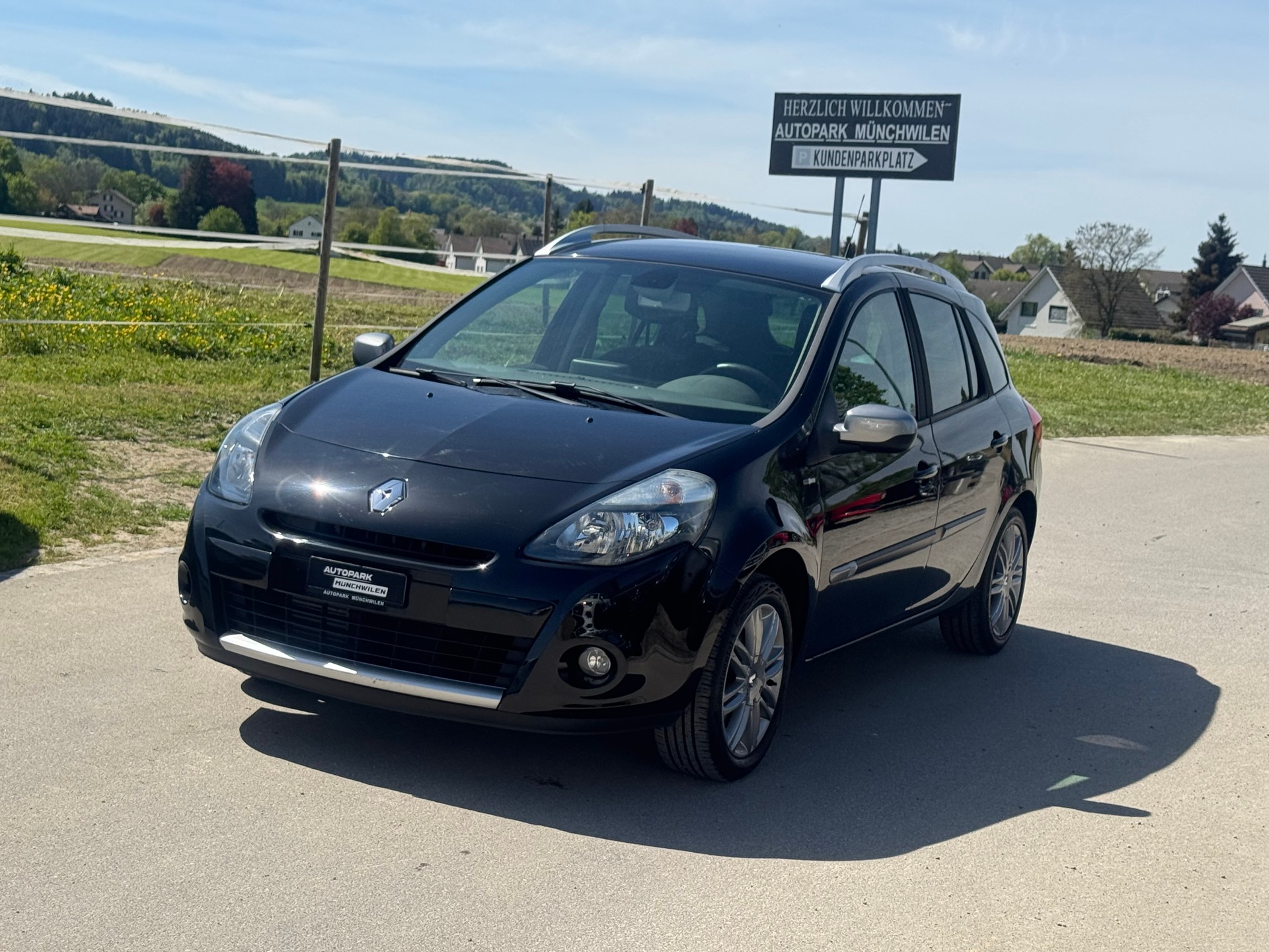RENAULT Clio Grandtour 1.2 16V Turbo Night&Day