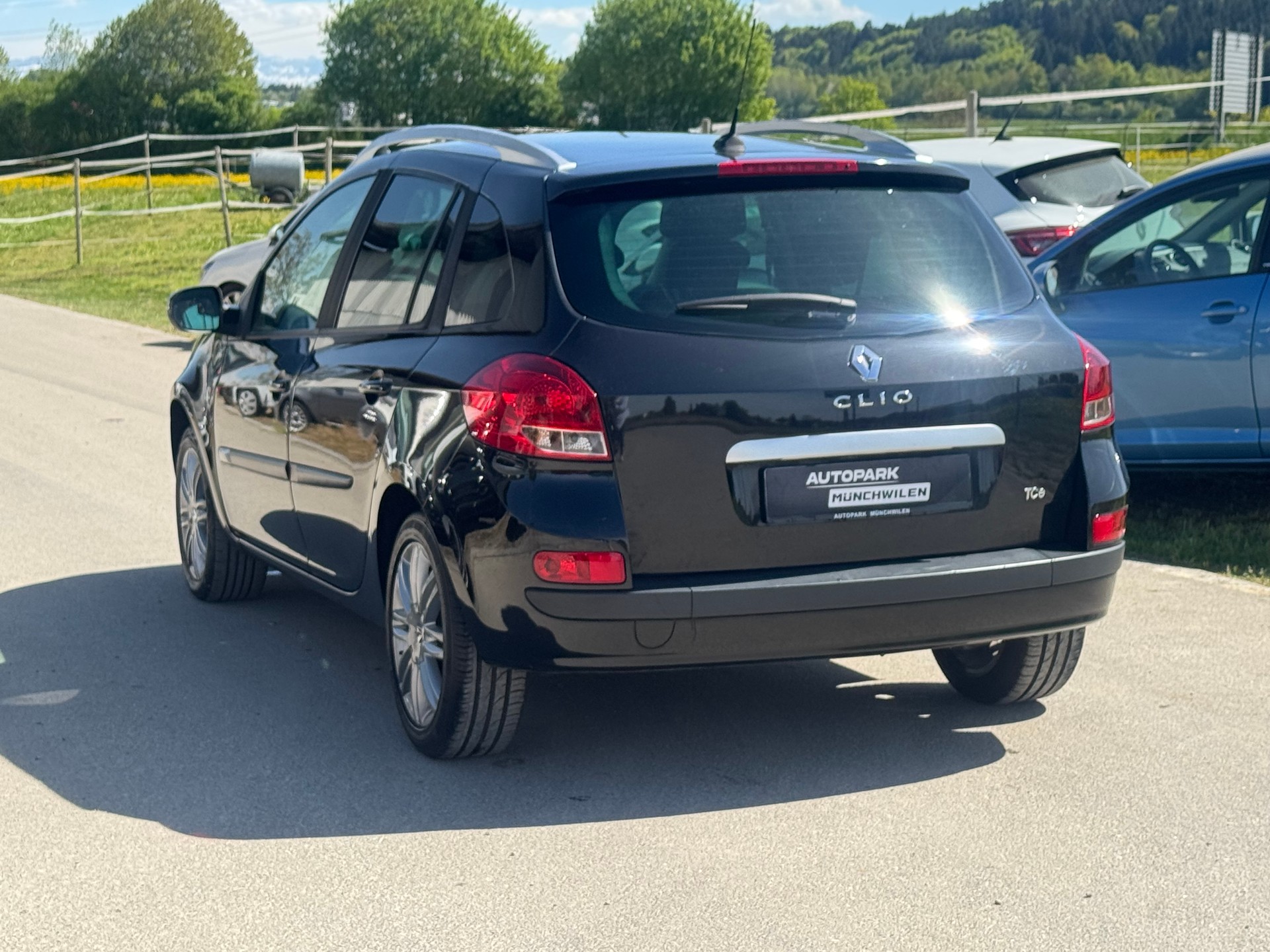 RENAULT Clio Grandtour 1.2 16V Turbo Night&Day-image-3