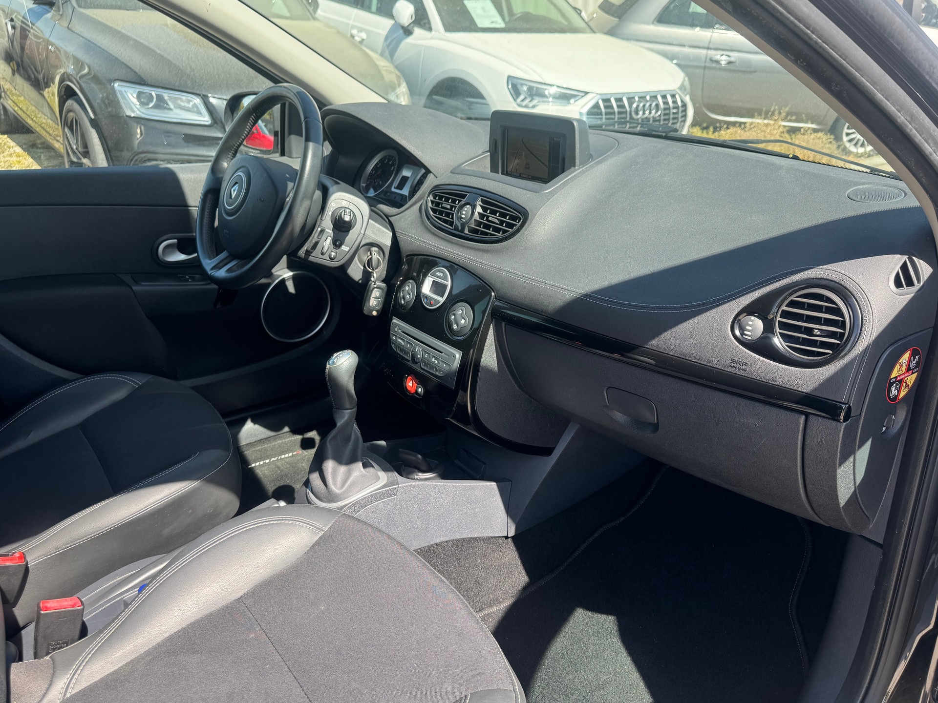 RENAULT Clio Grandtour 1.2 16V Turbo Night&Day-image-5