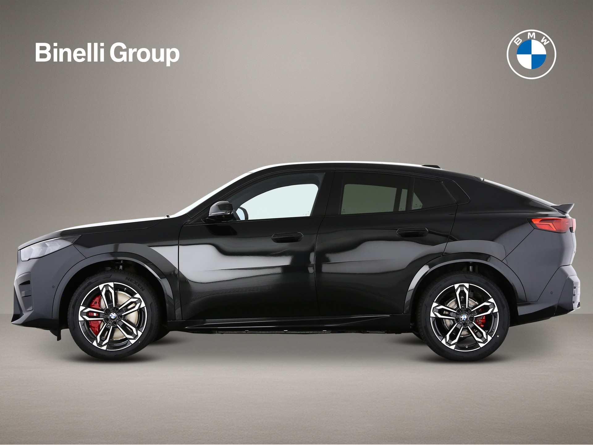 BMW iX2 30 xDrive-image-2