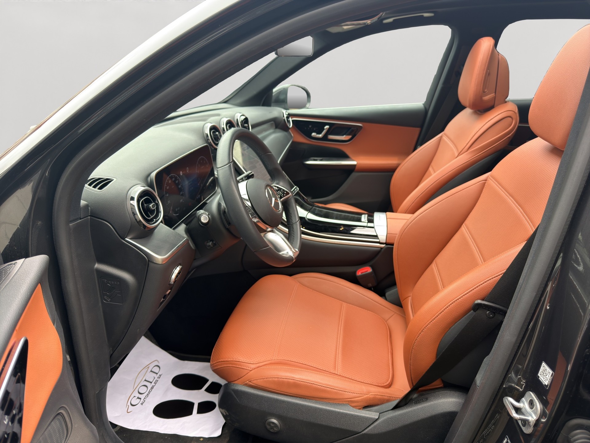 MERCEDES-BENZ GLC 200 Avantgarde 4Matic 9G-Tronic-image-7
