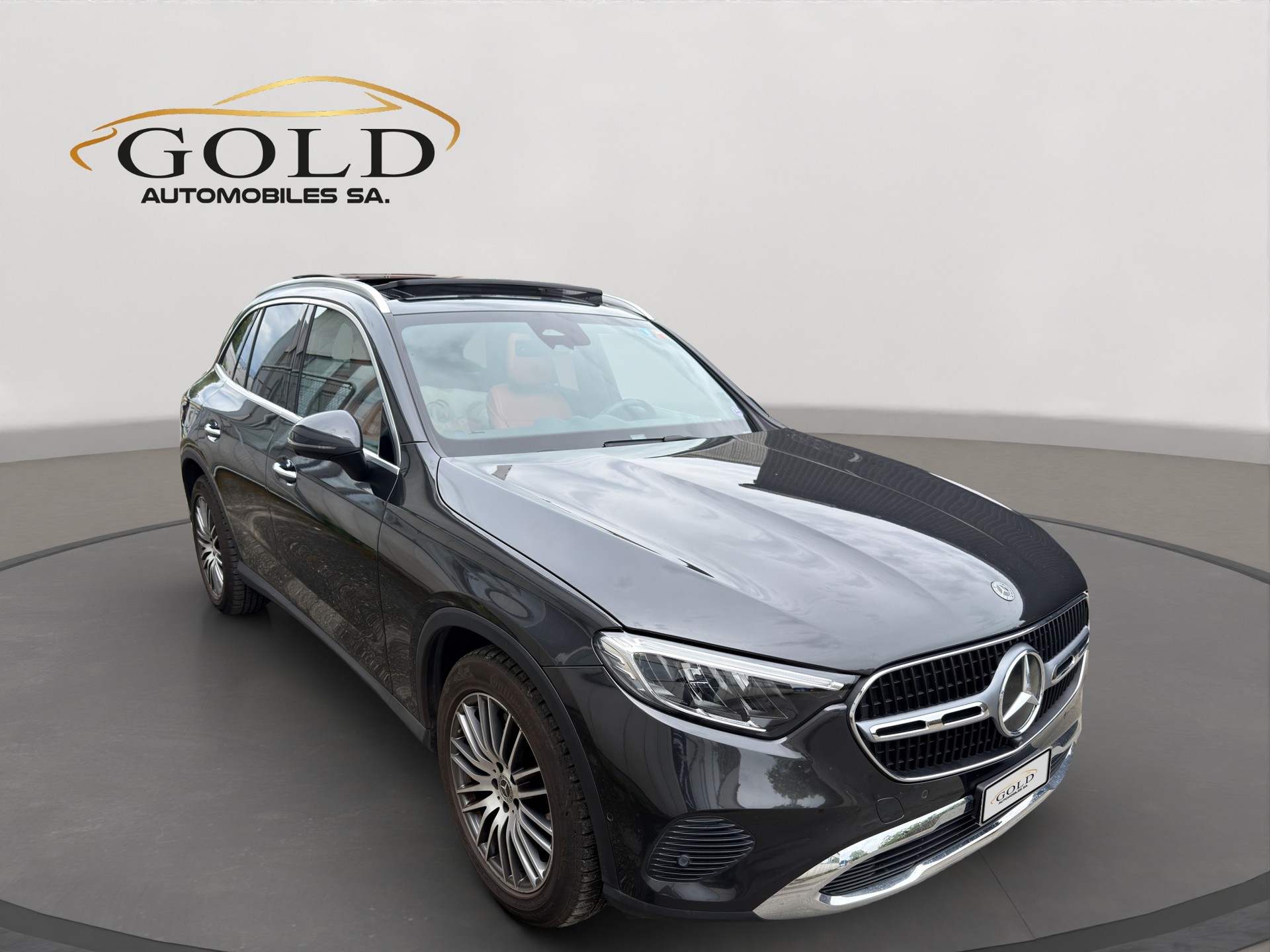 MERCEDES-BENZ GLC 200 Avantgarde 4Matic 9G-Tronic-image-8