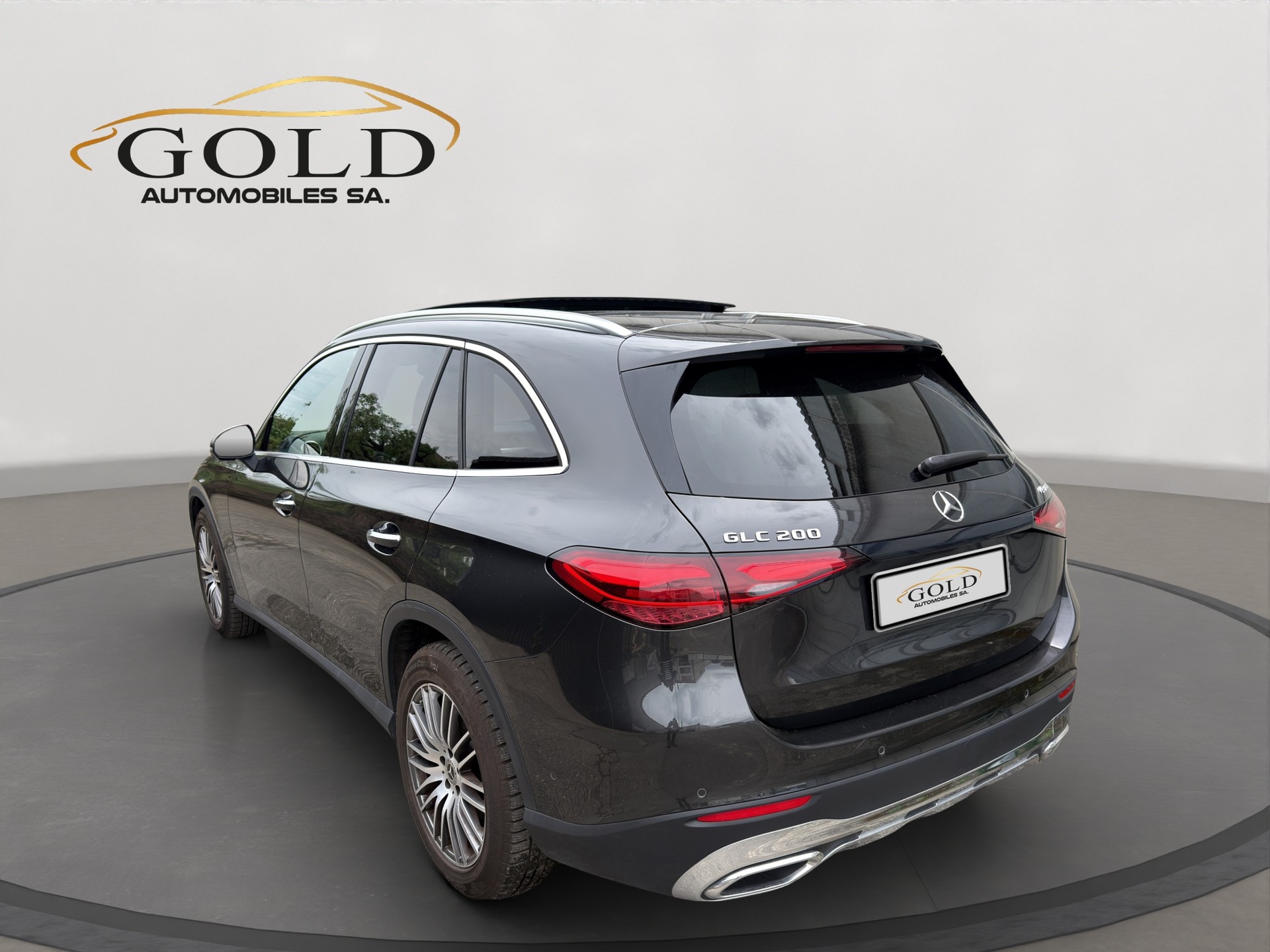 MERCEDES-BENZ GLC 200 Avantgarde 4Matic 9G-Tronic-image-9