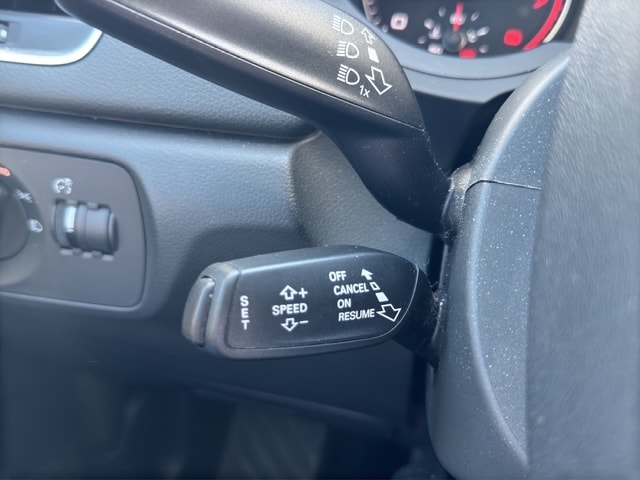 AUDI Q3 1.4 TFSI ultra design-image-21