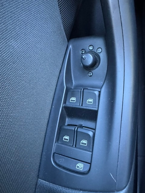 AUDI Q3 1.4 TFSI ultra design-image-23