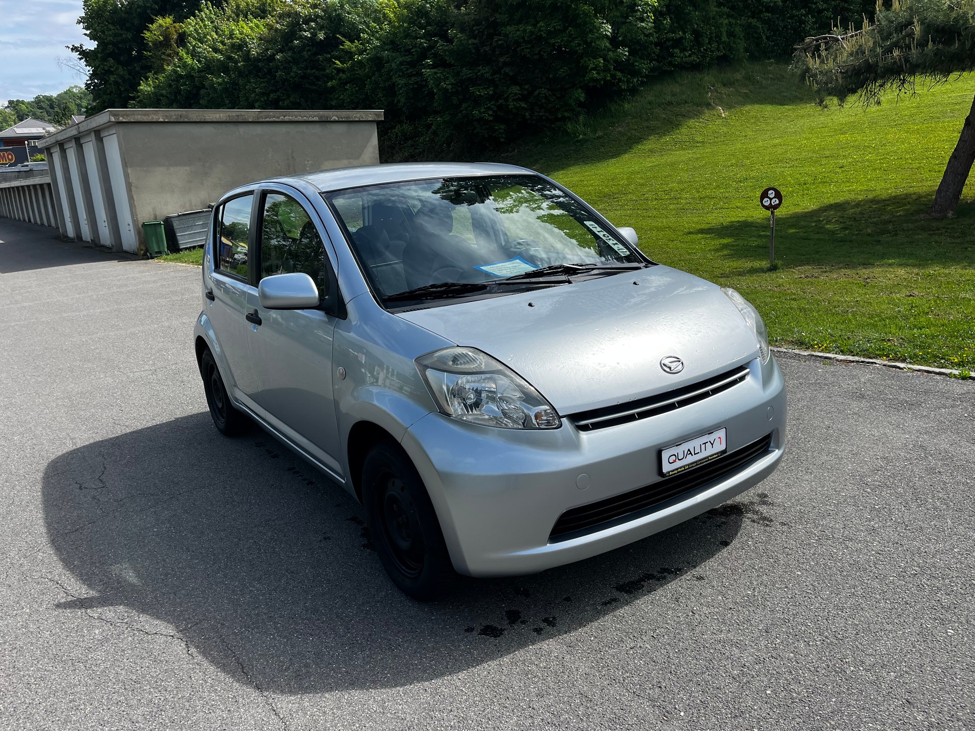 DAIHATSU SIRION-image-0
