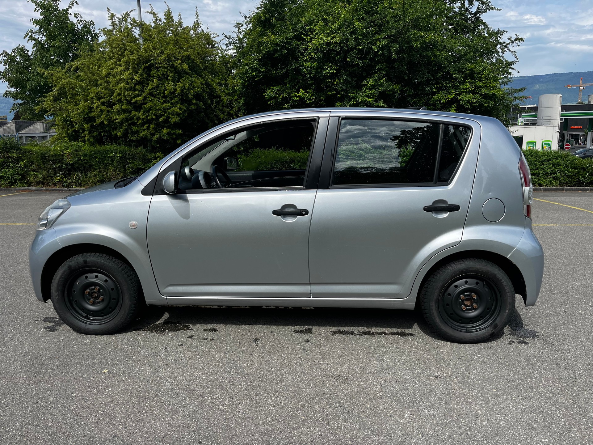 DAIHATSU SIRION-image-7