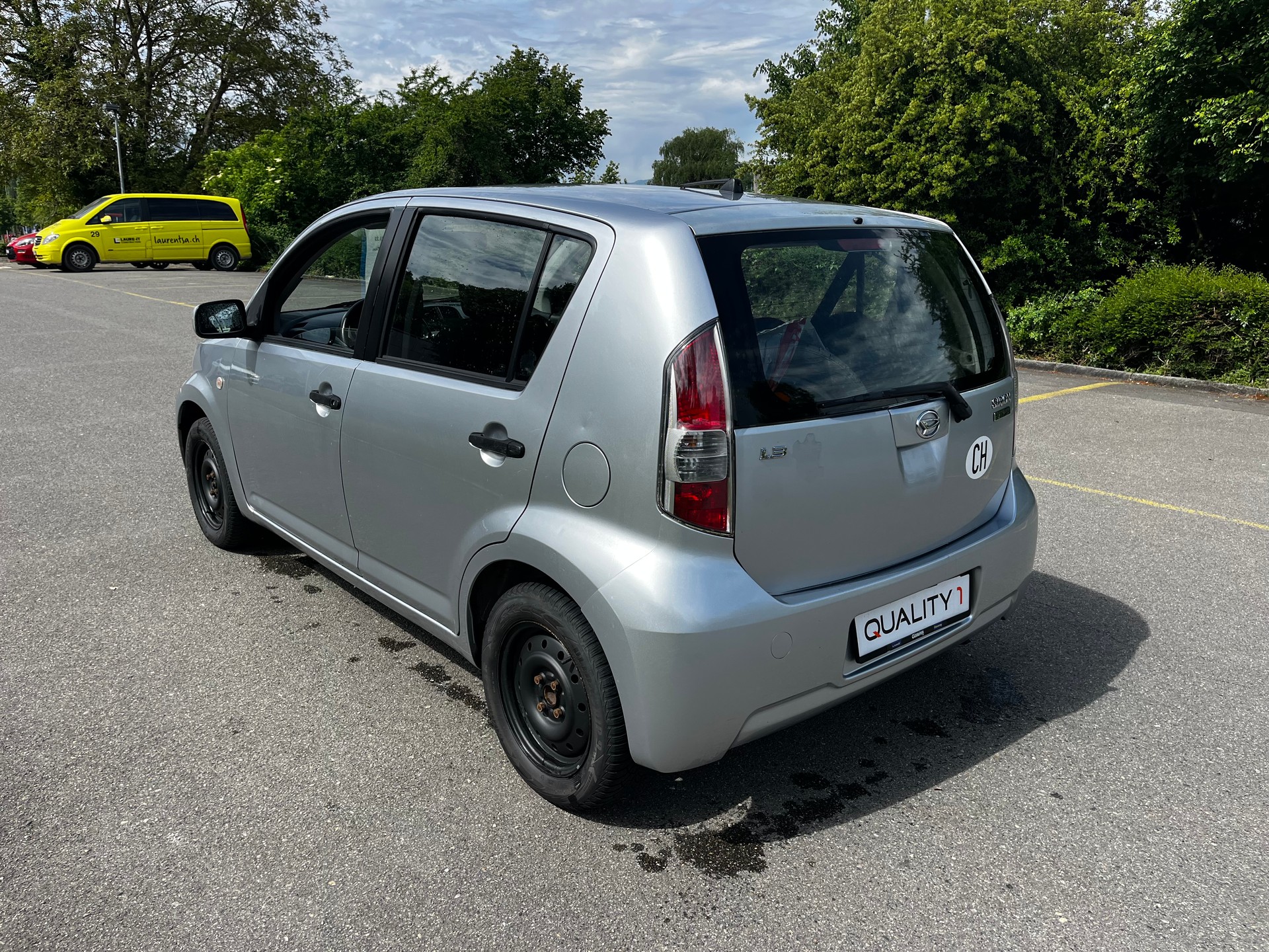 DAIHATSU SIRION-image-5