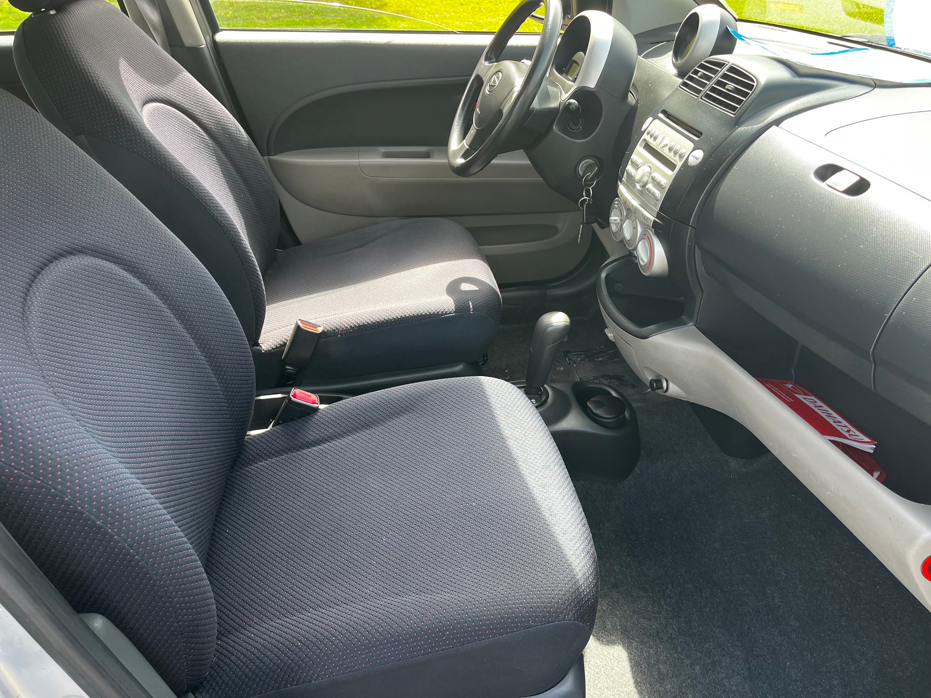 DAIHATSU SIRION-image-8