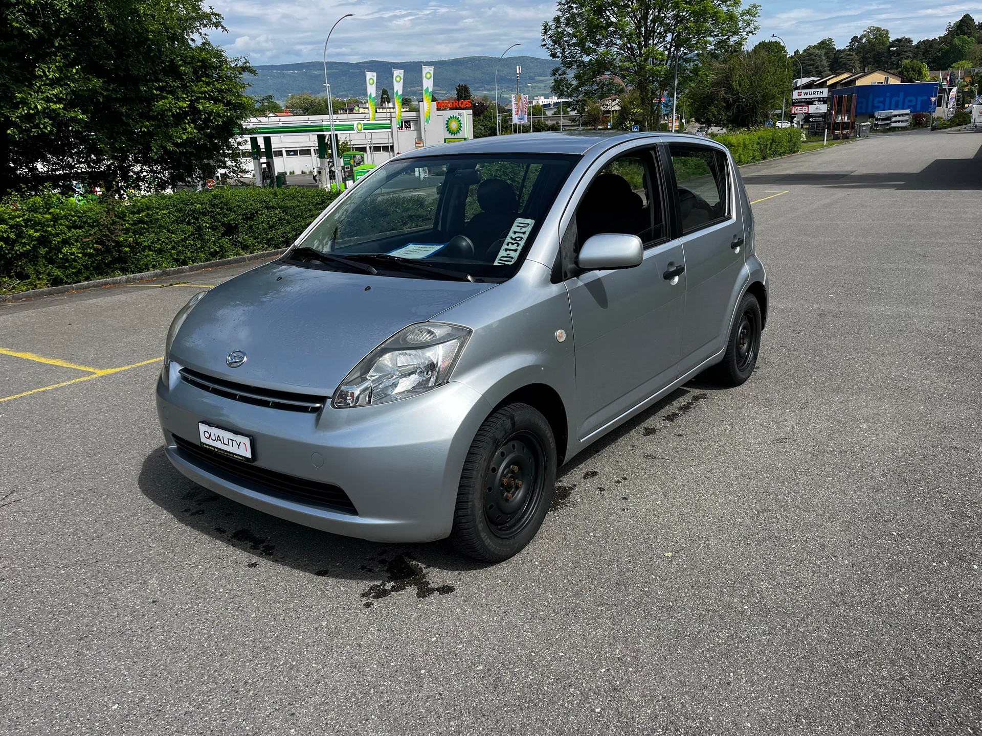 DAIHATSU SIRION-image-2