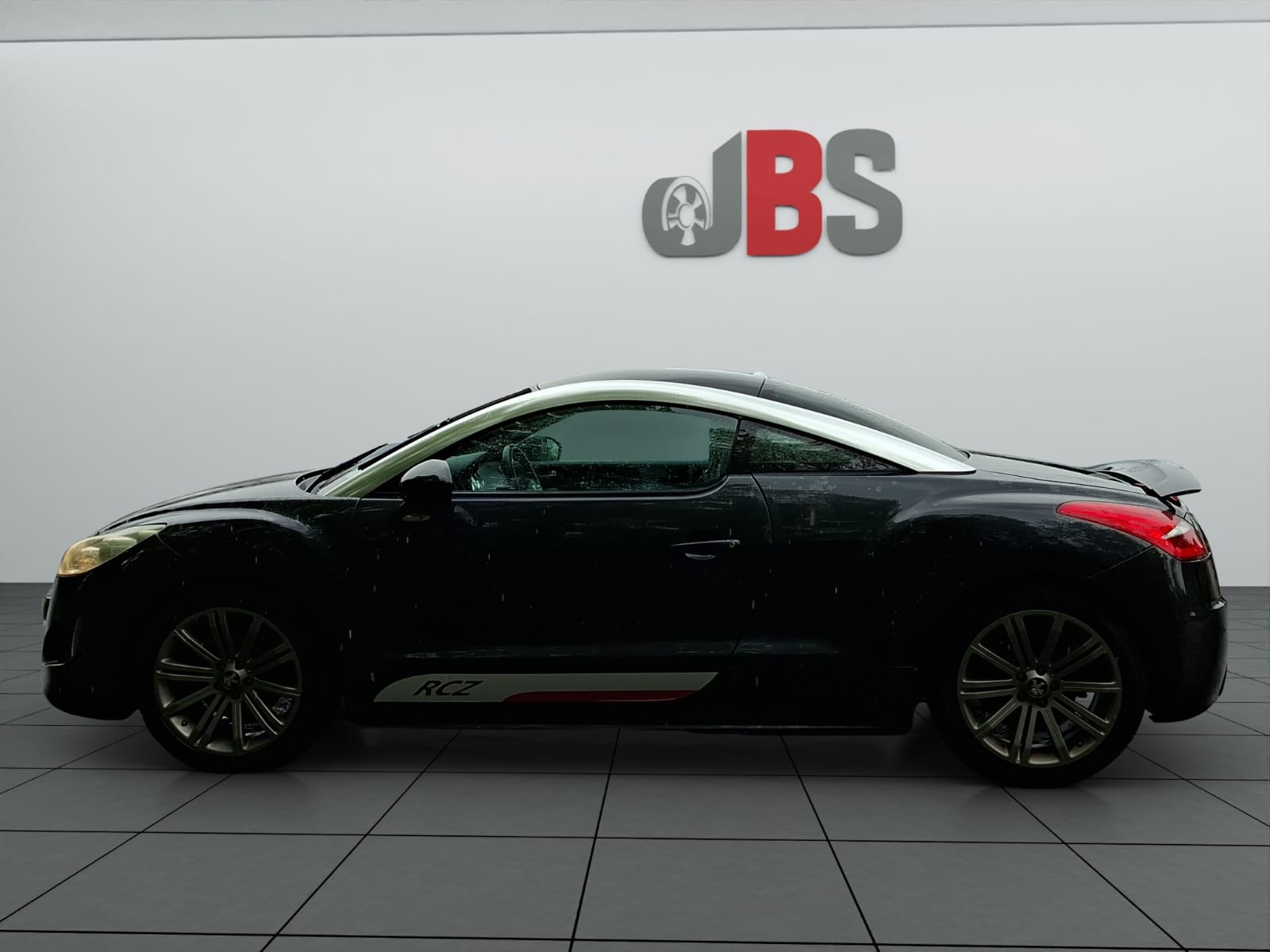 PEUGEOT RCZ 1.6 Turbo Black Yearling-image-3