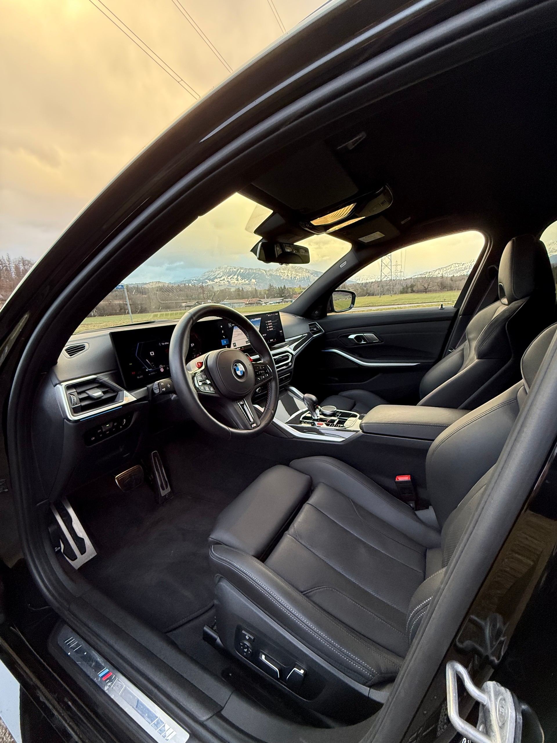 BMW M3 Competition xDrive-image-3