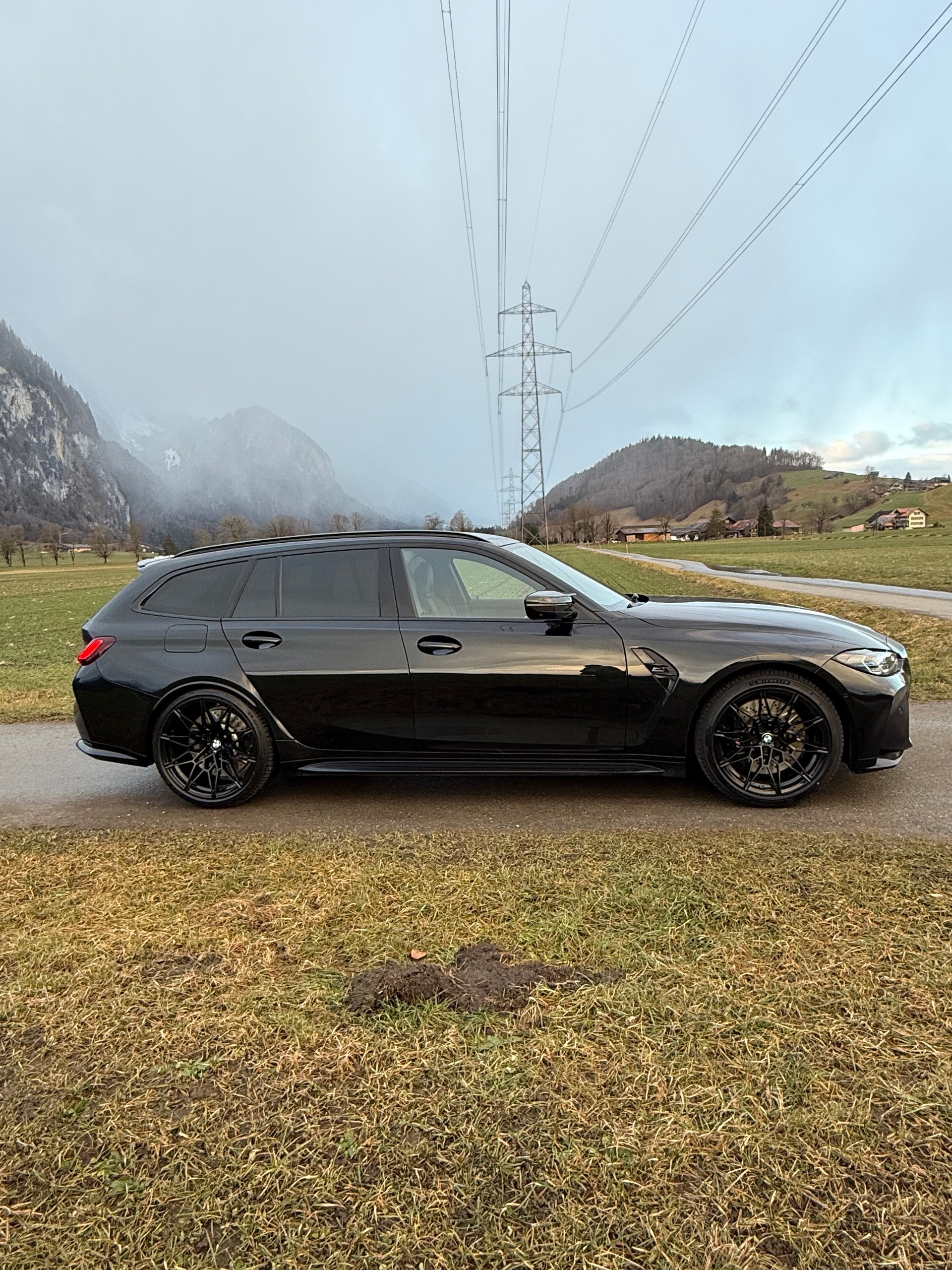 BMW M3 Competition xDrive-image-4