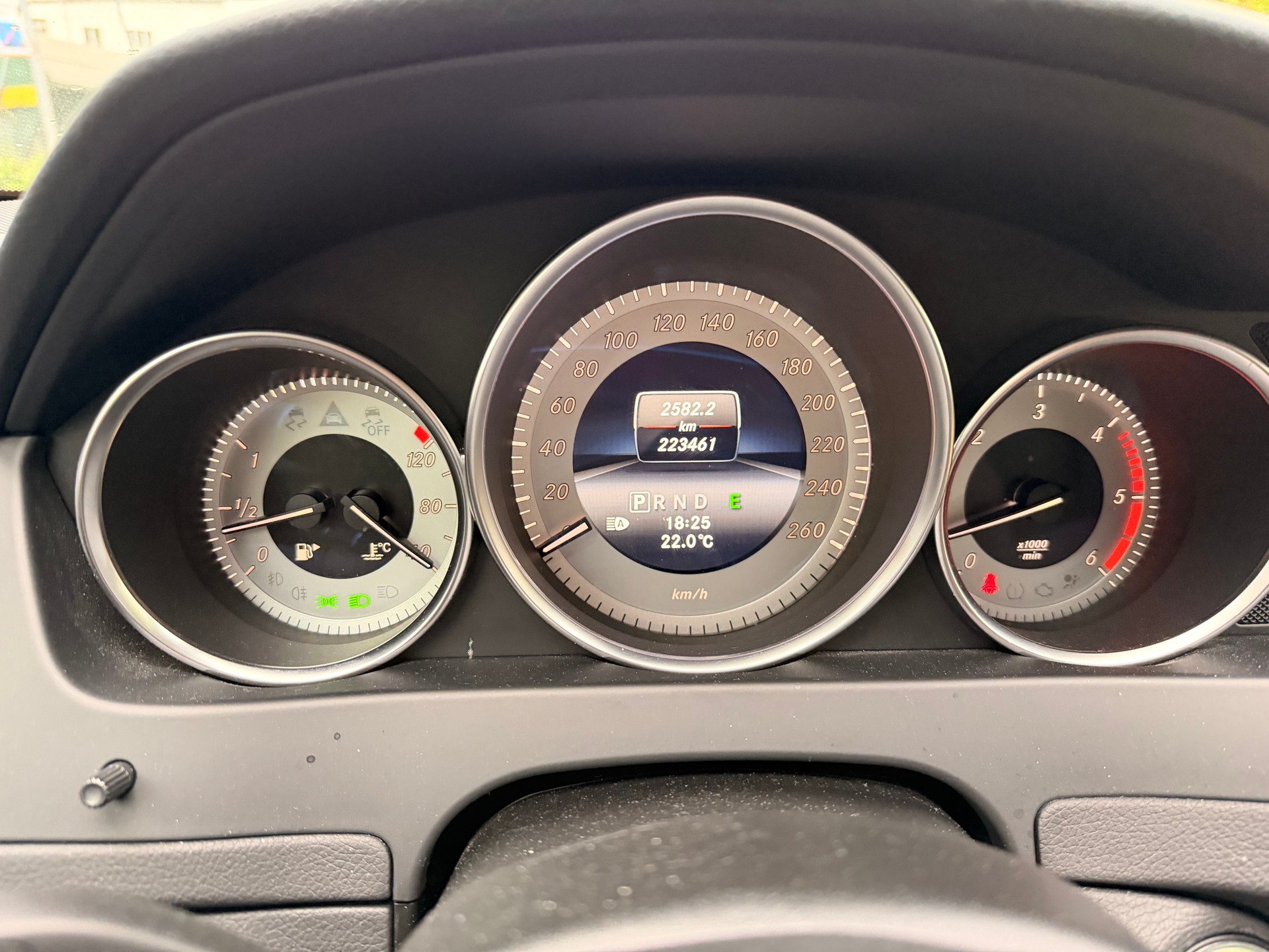 MERCEDES-BENZ C 300 CDI Elégance 4Matic 7G-Tronic-image-26