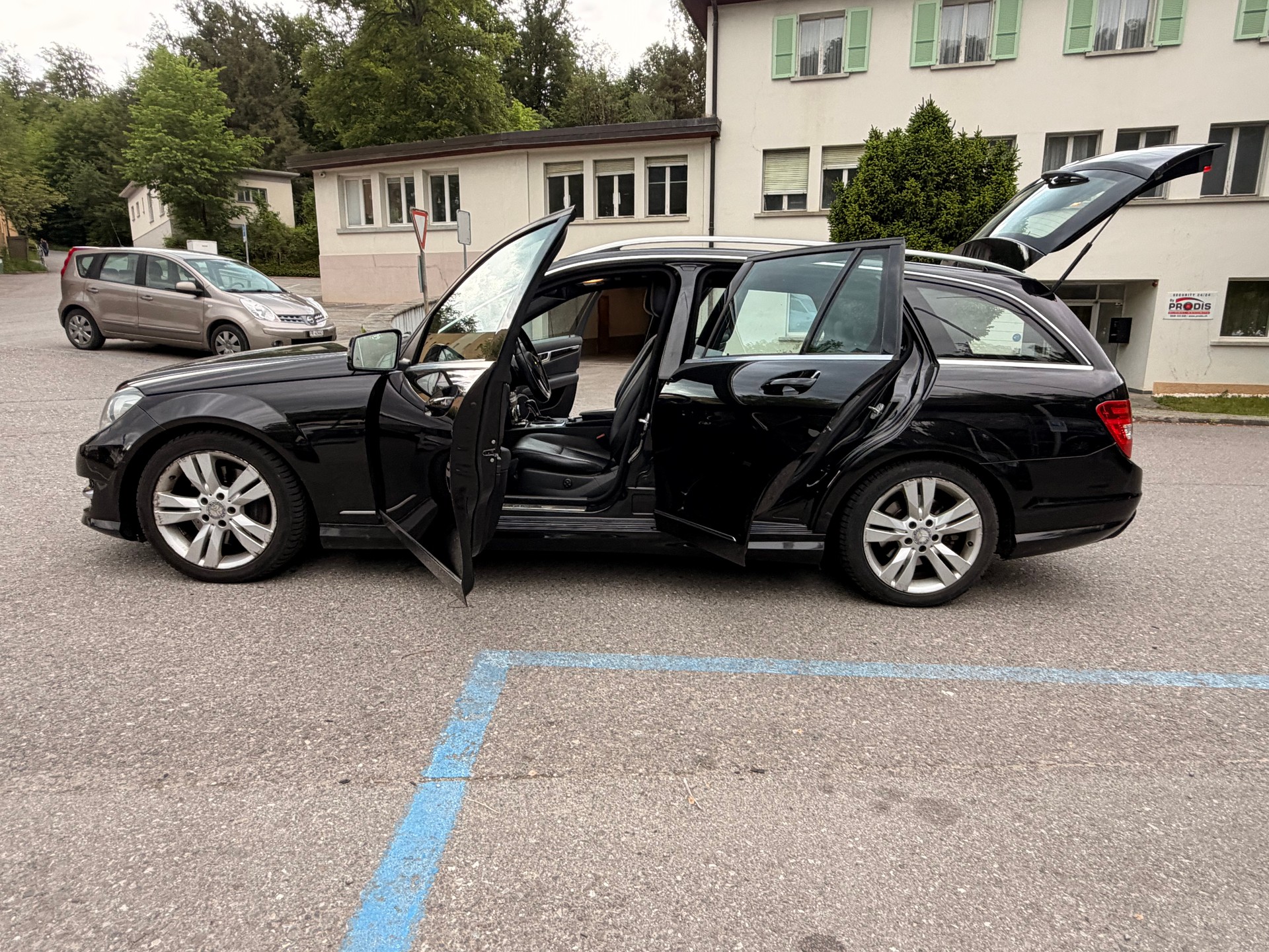 MERCEDES-BENZ C 300 CDI Elégance 4Matic 7G-Tronic-image-16