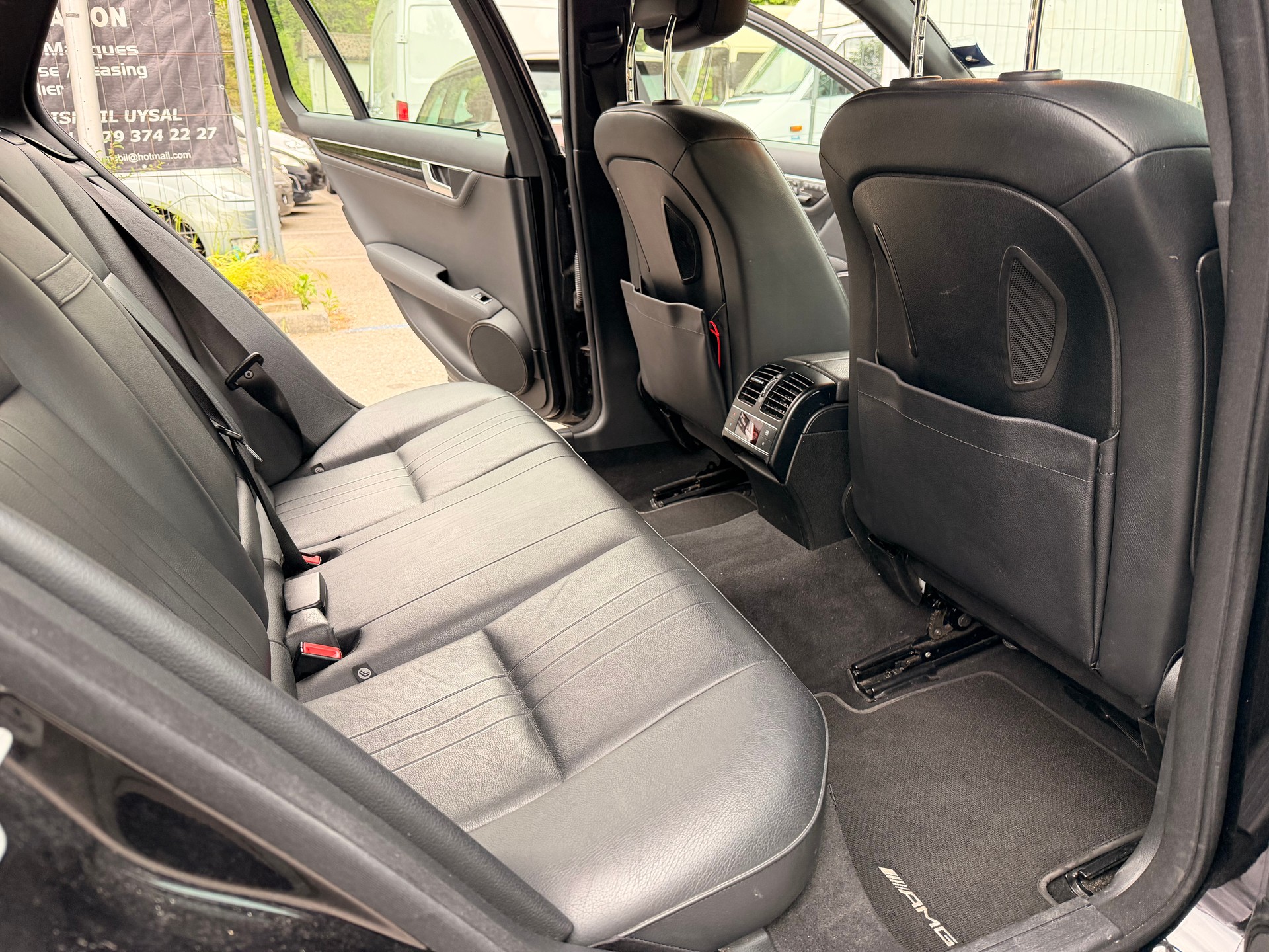 MERCEDES-BENZ C 300 CDI Elégance 4Matic 7G-Tronic-image-11