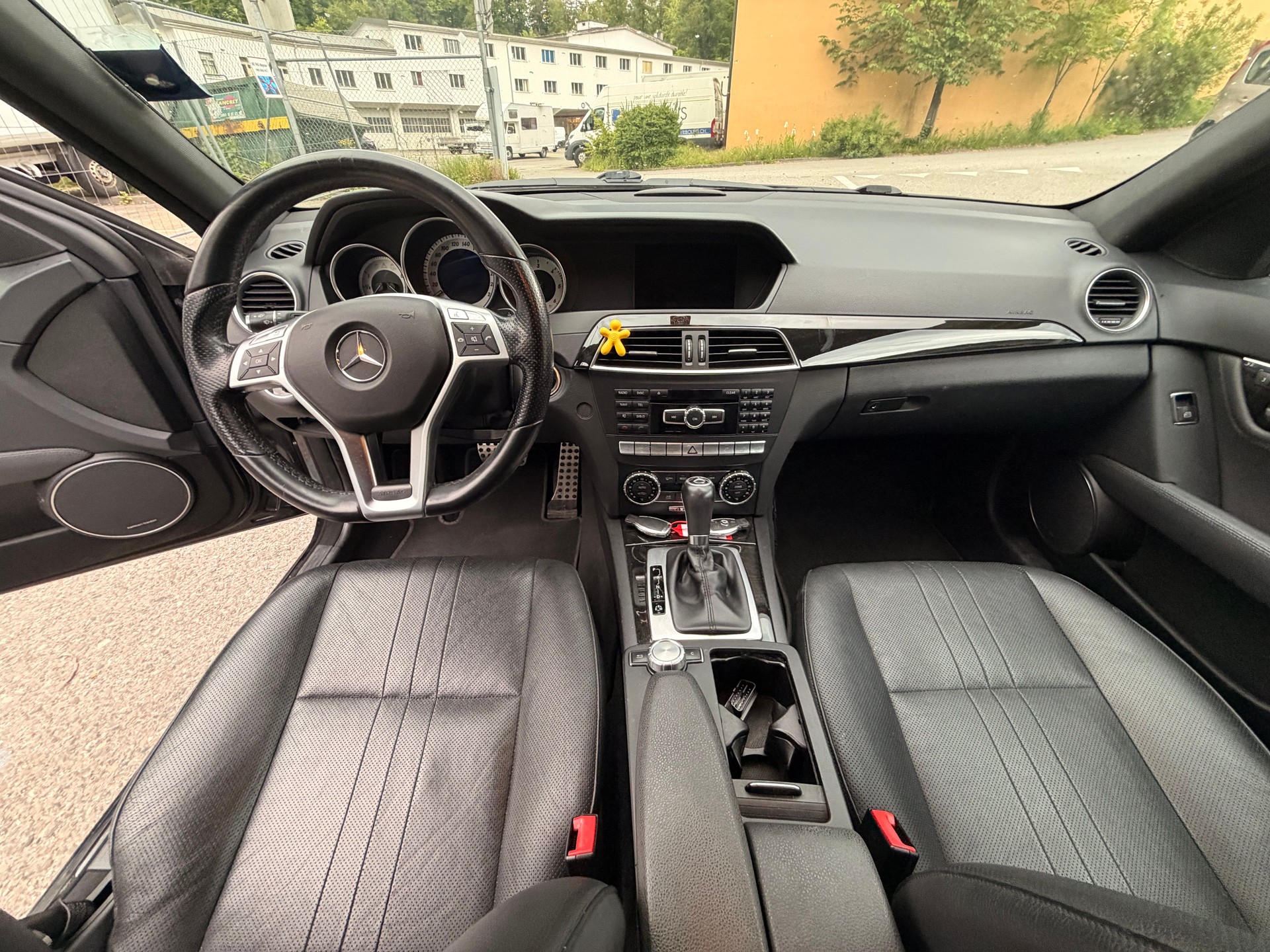 MERCEDES-BENZ C 300 CDI Elégance 4Matic 7G-Tronic-image-23