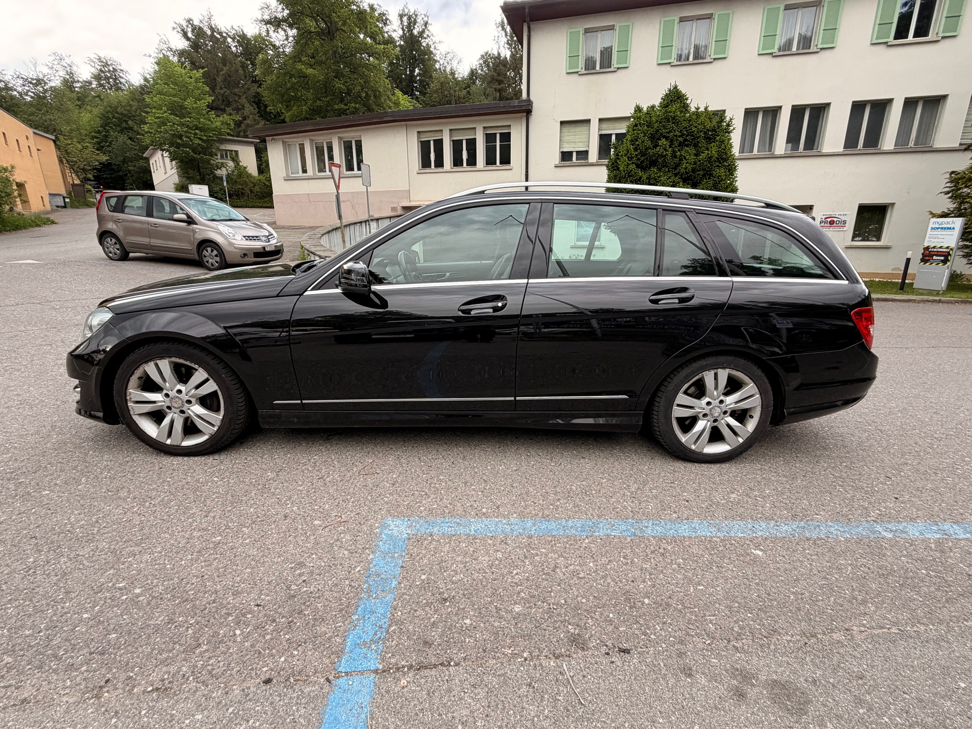MERCEDES-BENZ C 300 CDI Elégance 4Matic 7G-Tronic-image-2