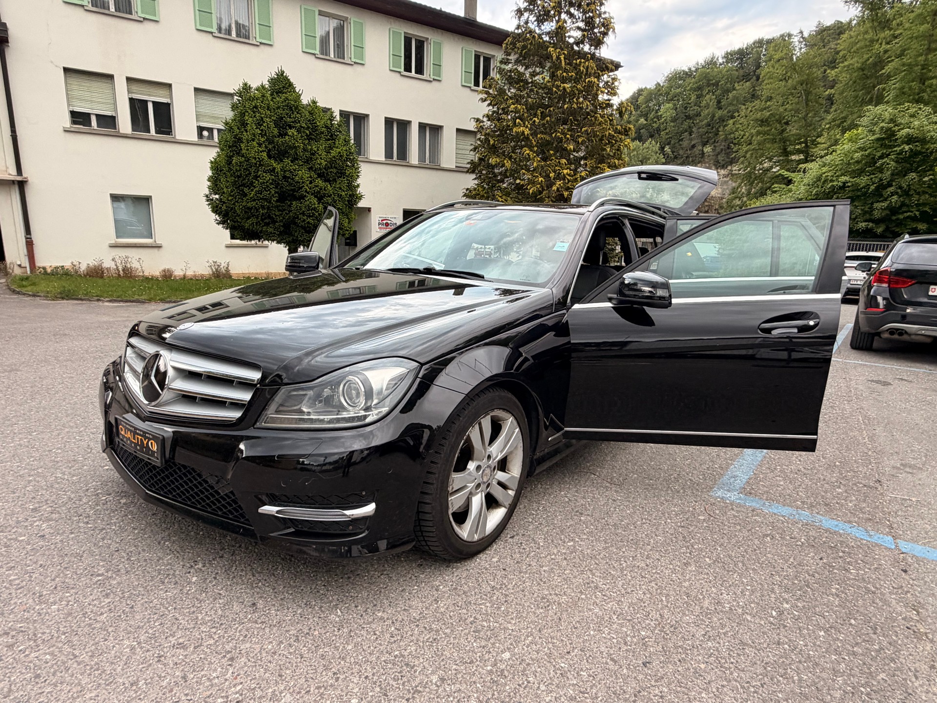 MERCEDES-BENZ C 300 CDI Elégance 4Matic 7G-Tronic-image-15