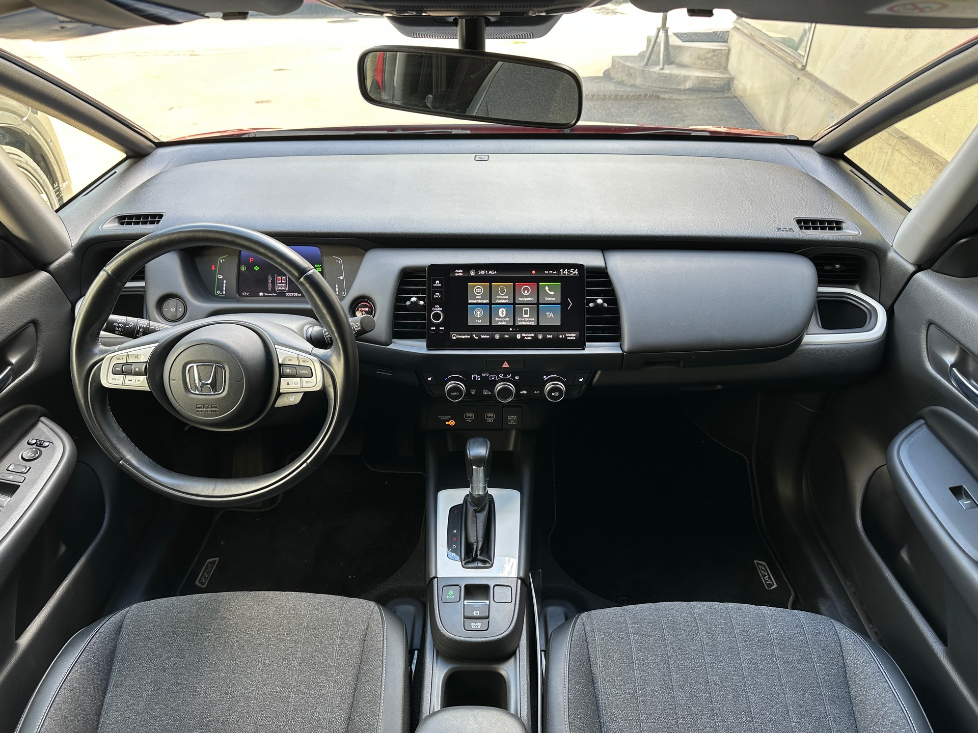 HONDA Jazz 1.5i-MMD Executive E-CVT-image-7