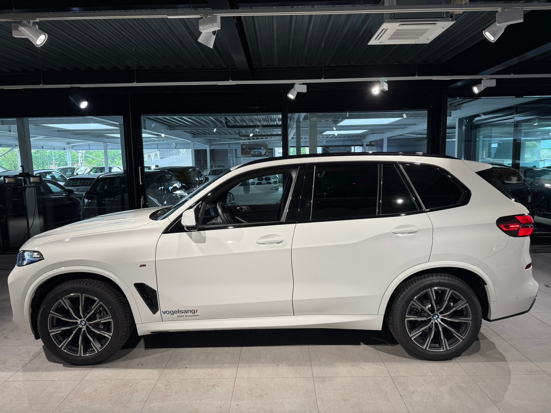BMW X5 xDrive 48V 30d M Sport Steptronic-image-3