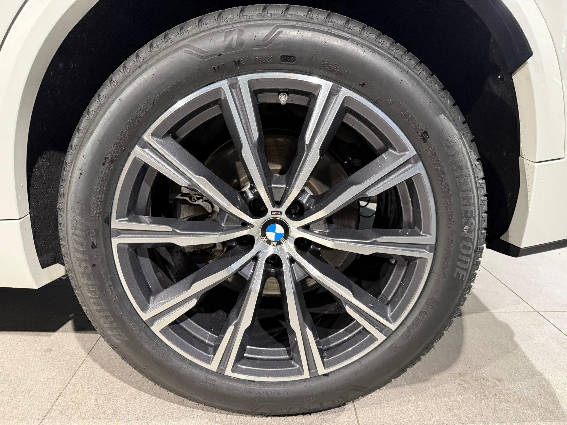 BMW X5 xDrive 48V 30d M Sport Steptronic-image-10