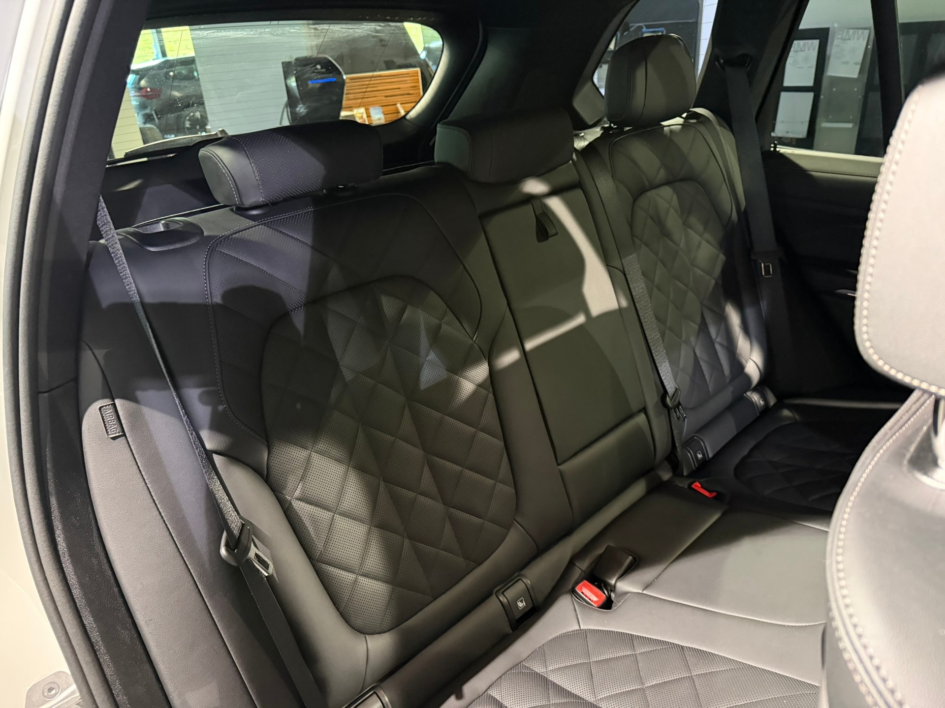 BMW X5 xDrive 48V 30d M Sport Steptronic-image-17