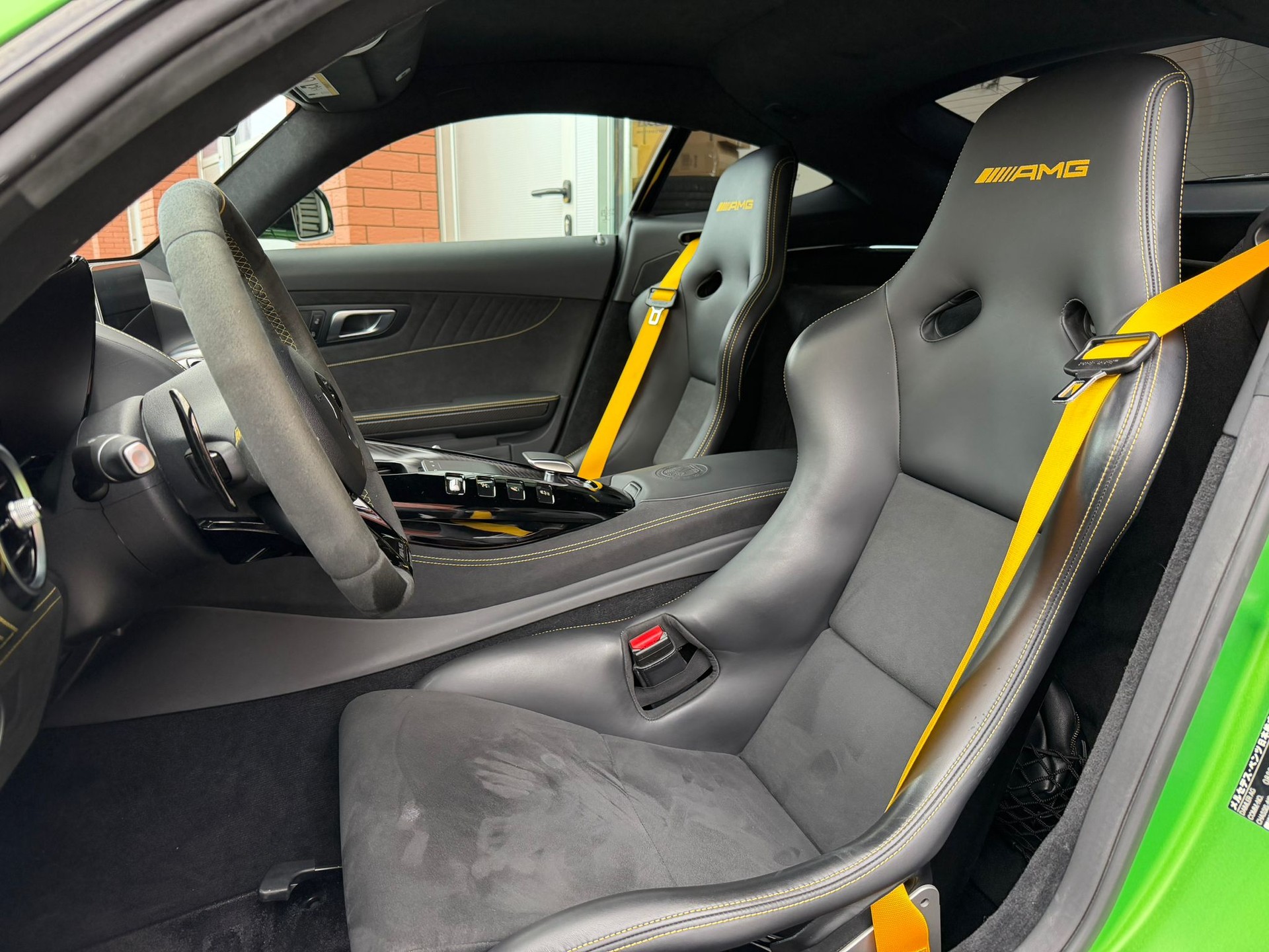 MERCEDES-BENZ AMG GT R Speedshift DCT-image-11