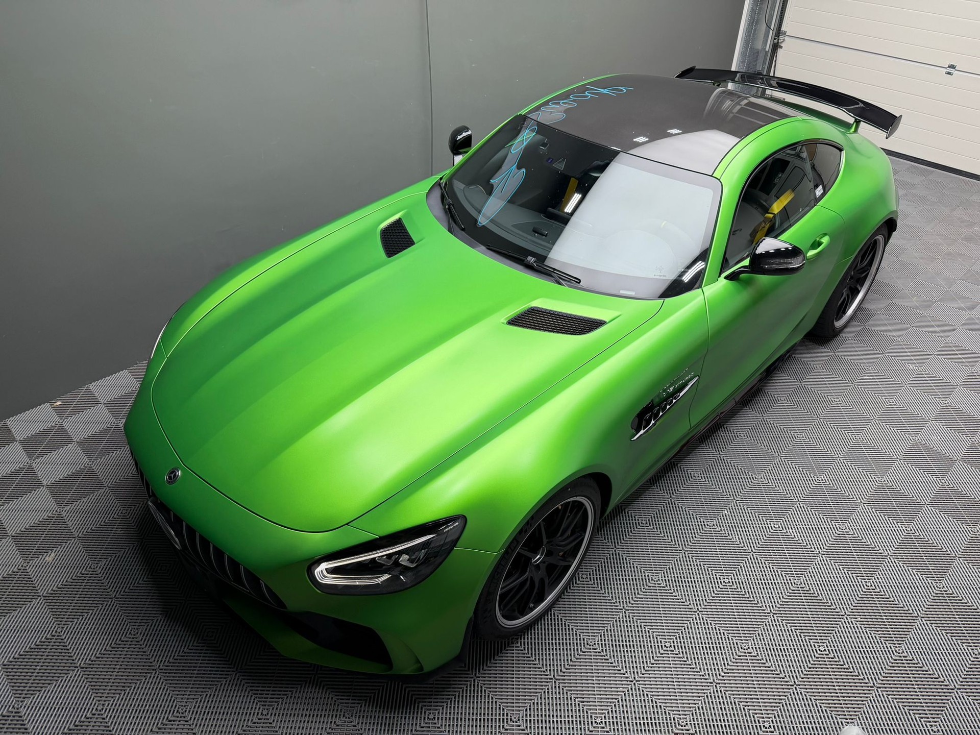 MERCEDES-BENZ AMG GT R Speedshift DCT-image-7