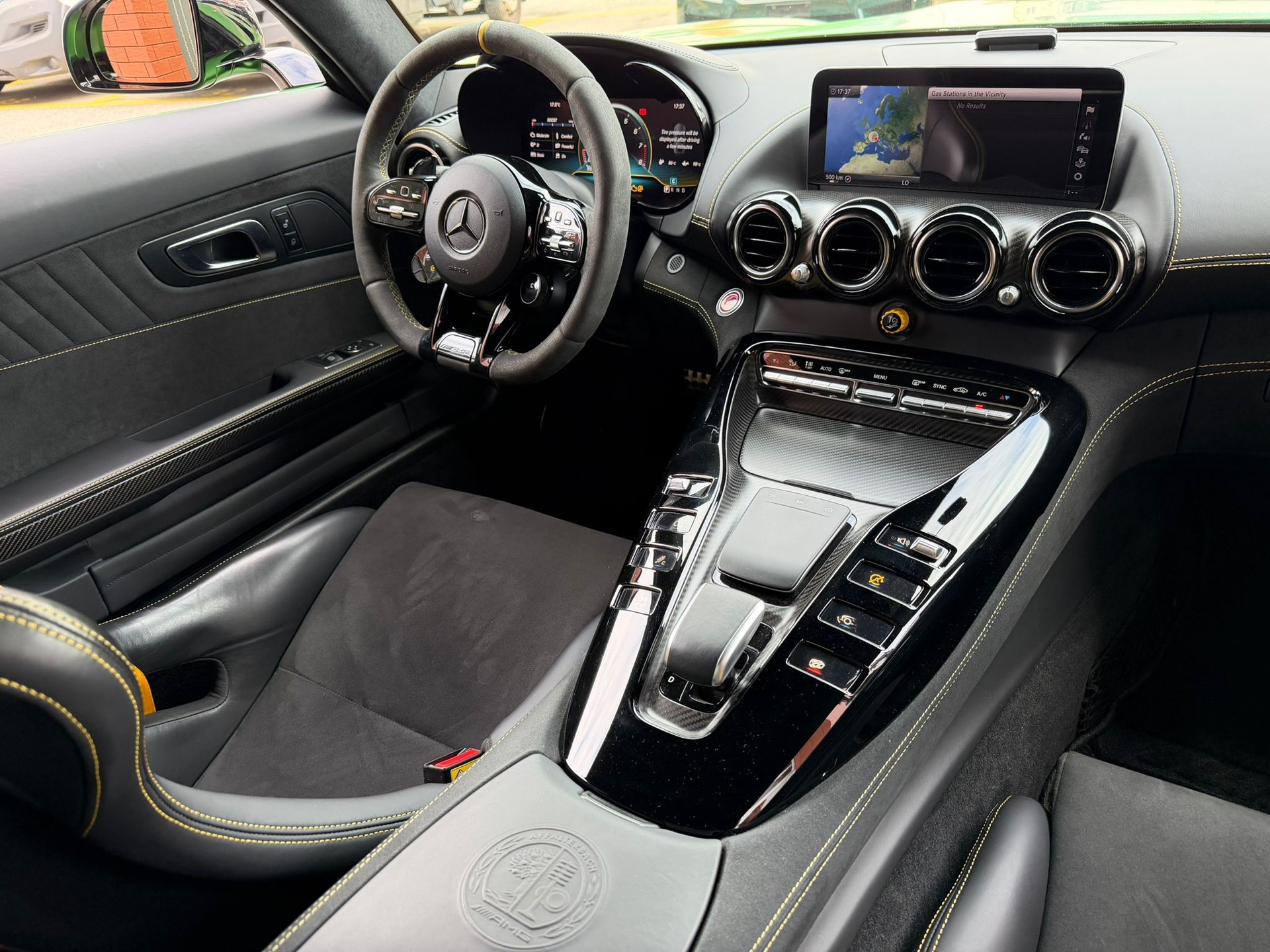 MERCEDES-BENZ AMG GT R Speedshift DCT-image-17