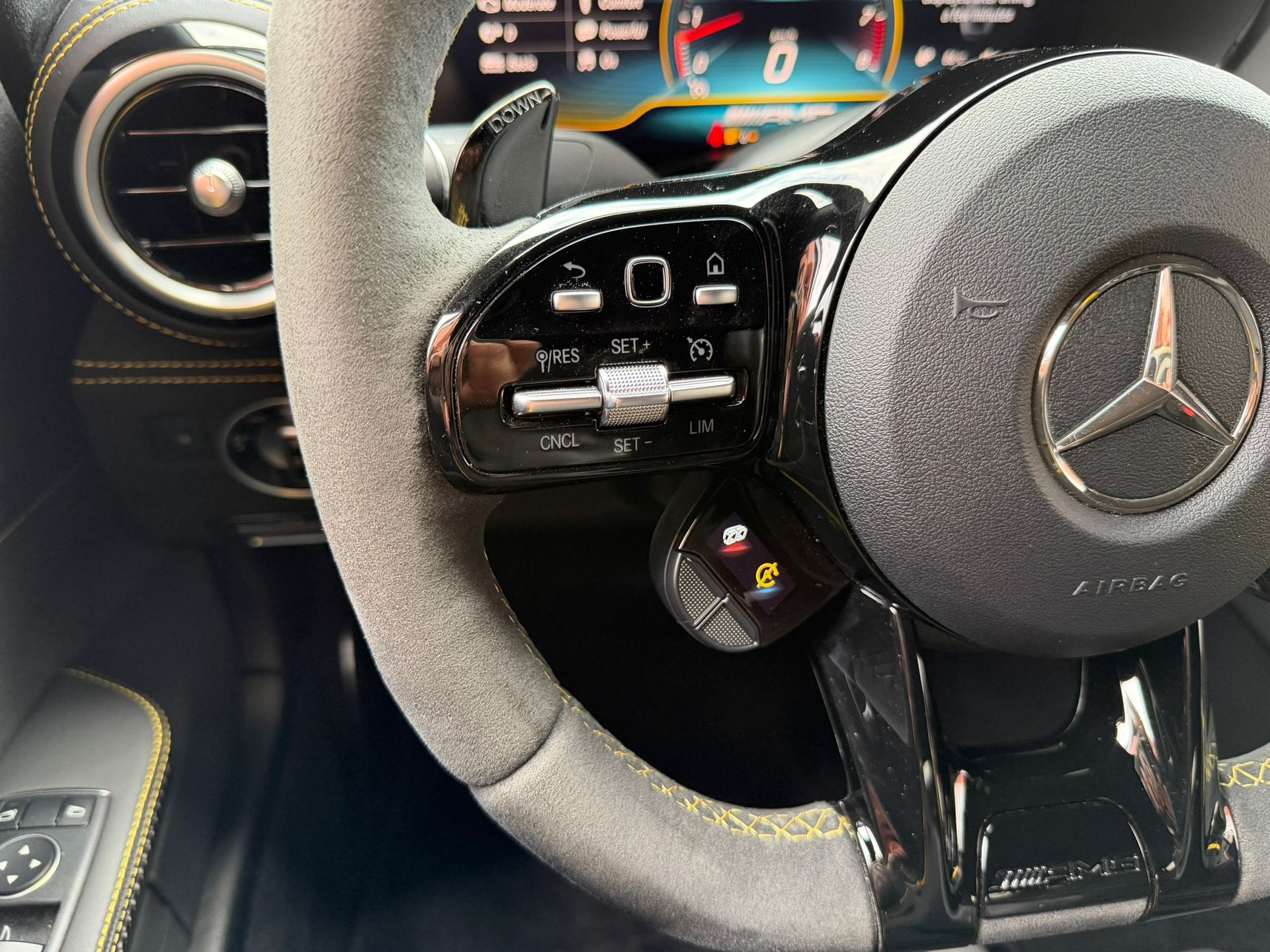 MERCEDES-BENZ AMG GT R Speedshift DCT-image-15