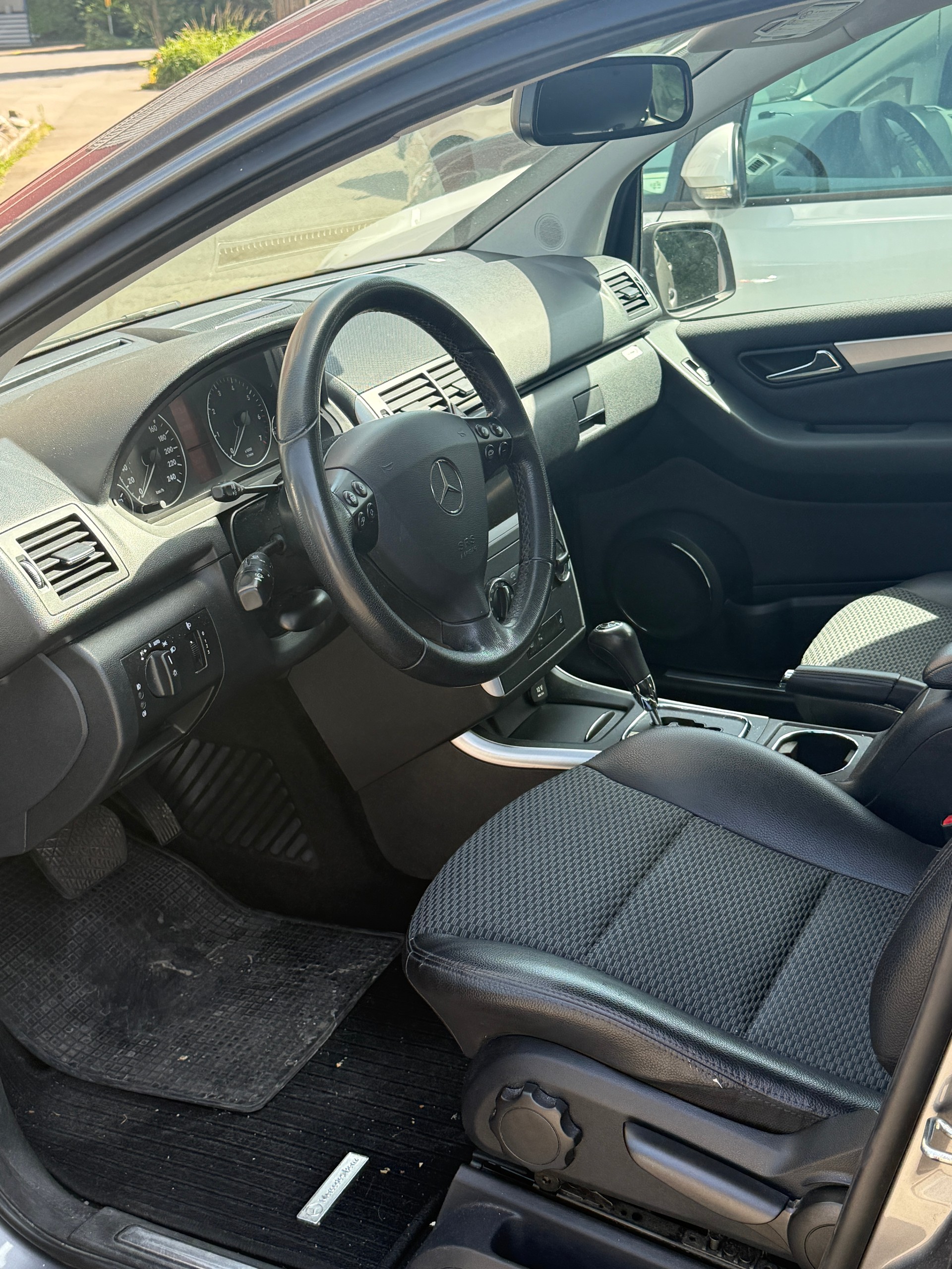 MERCEDES-BENZ A 180 (170) Avantgarde Autotronic-image-18