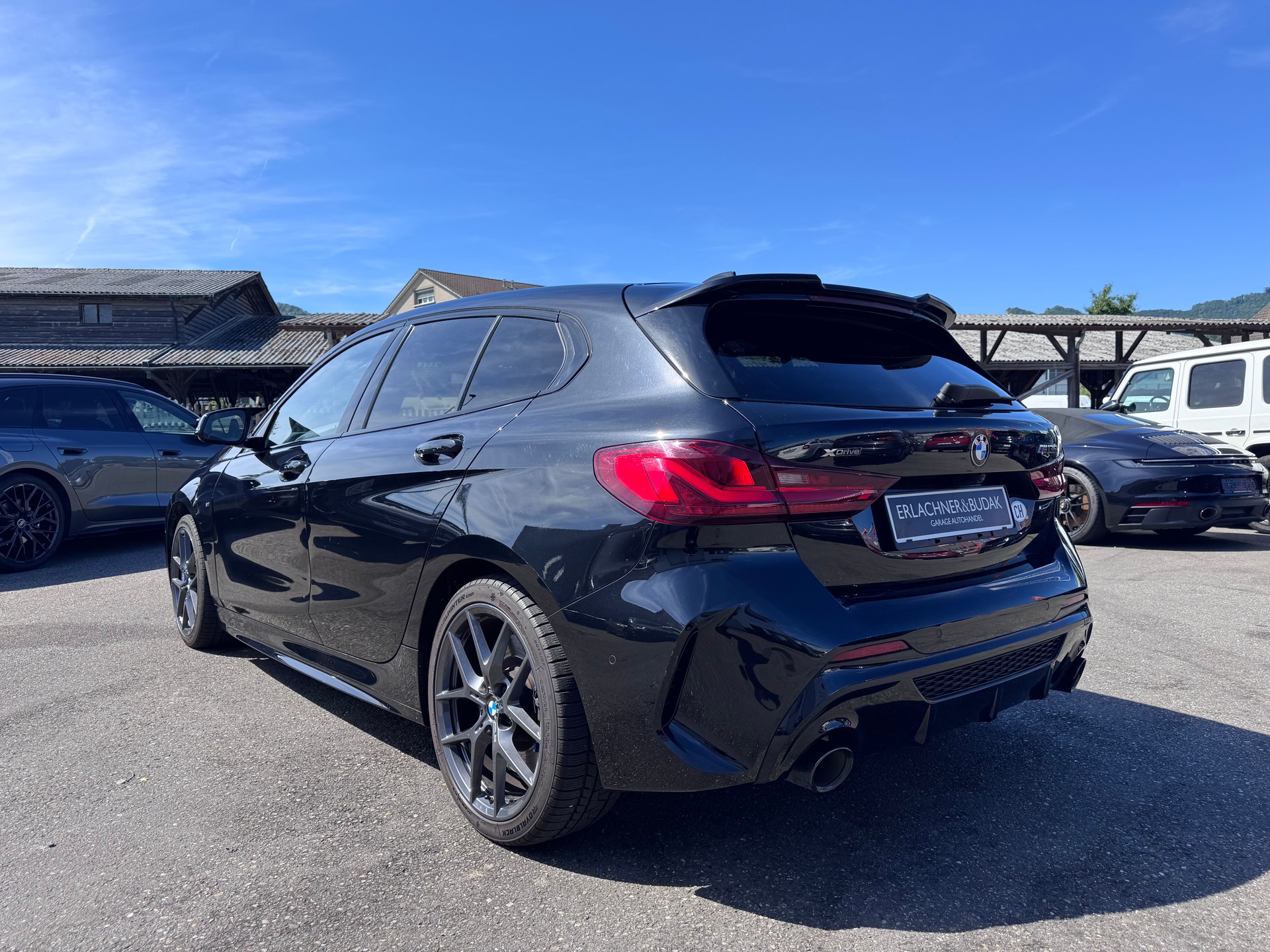 BMW M135i xDrive Steptronic-image-3