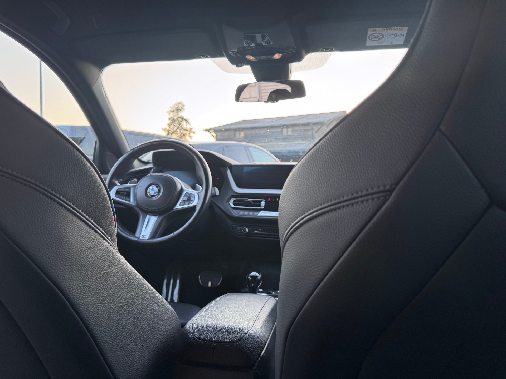 BMW M135i xDrive M Sport Pro Steptronic-image-10