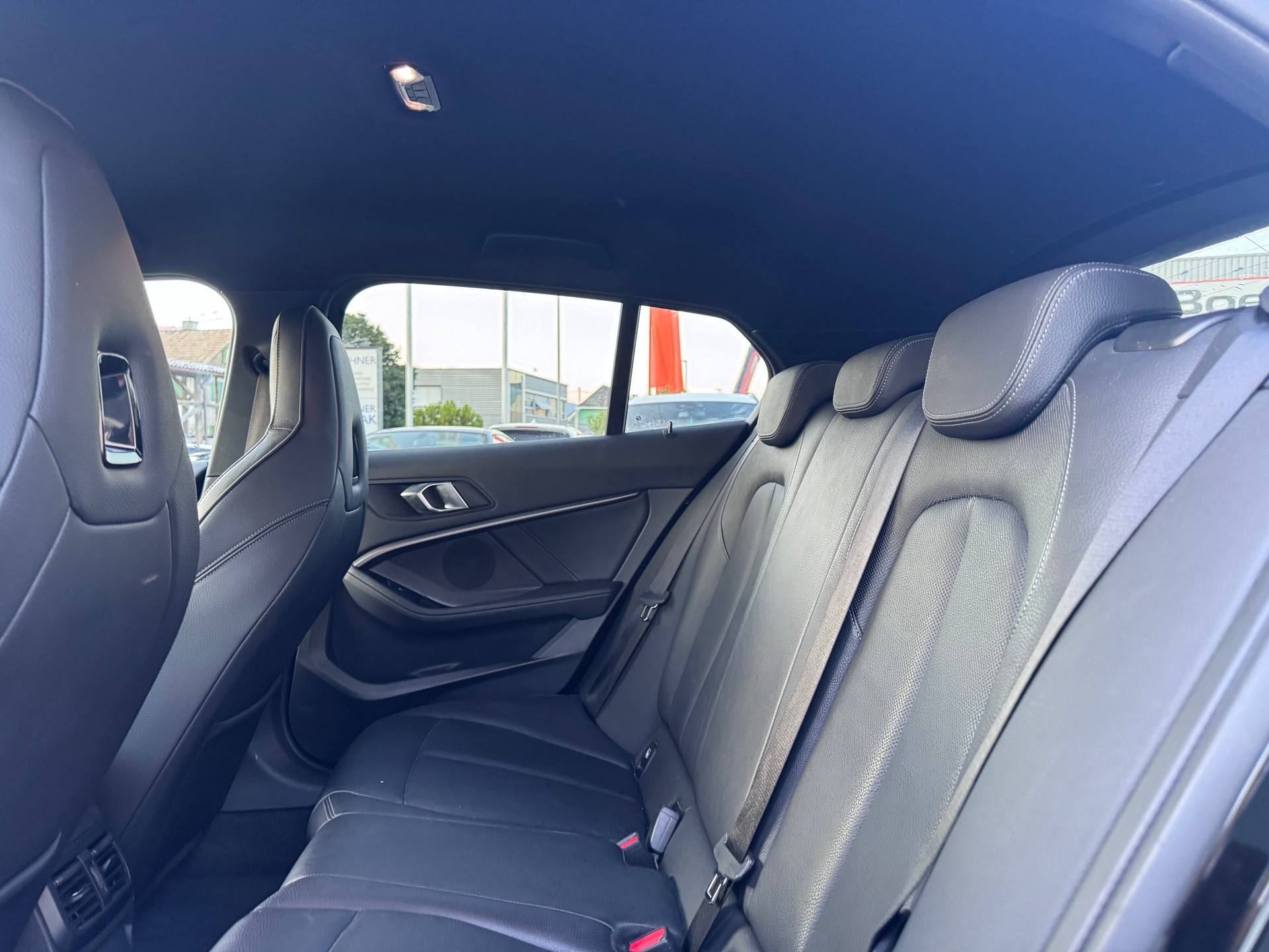 BMW M135i xDrive M Sport Pro Steptronic-image-6