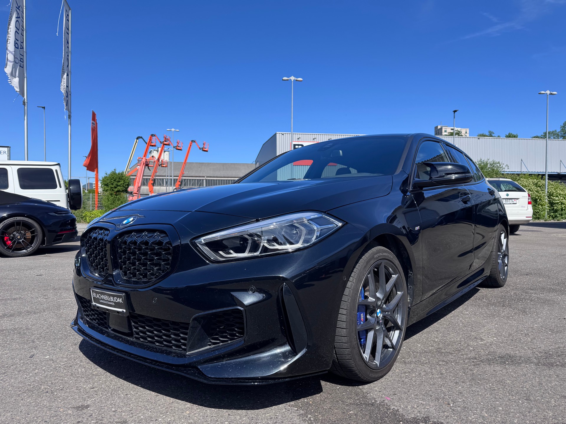 BMW M135i xDrive Steptronic-image-1