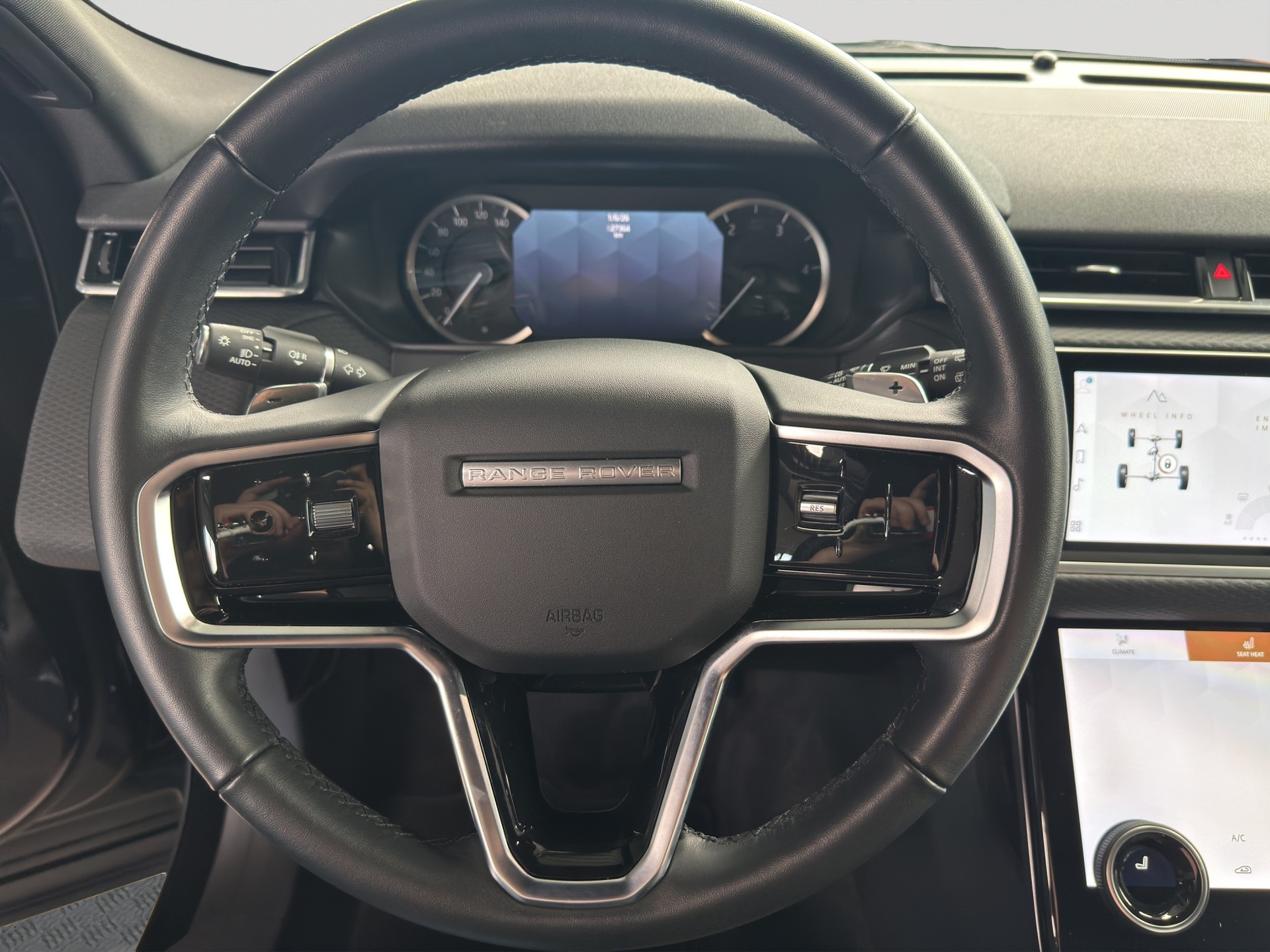 LAND ROVER Range Rover Velar R-Dynamic D 200 SE Automatic-image-10