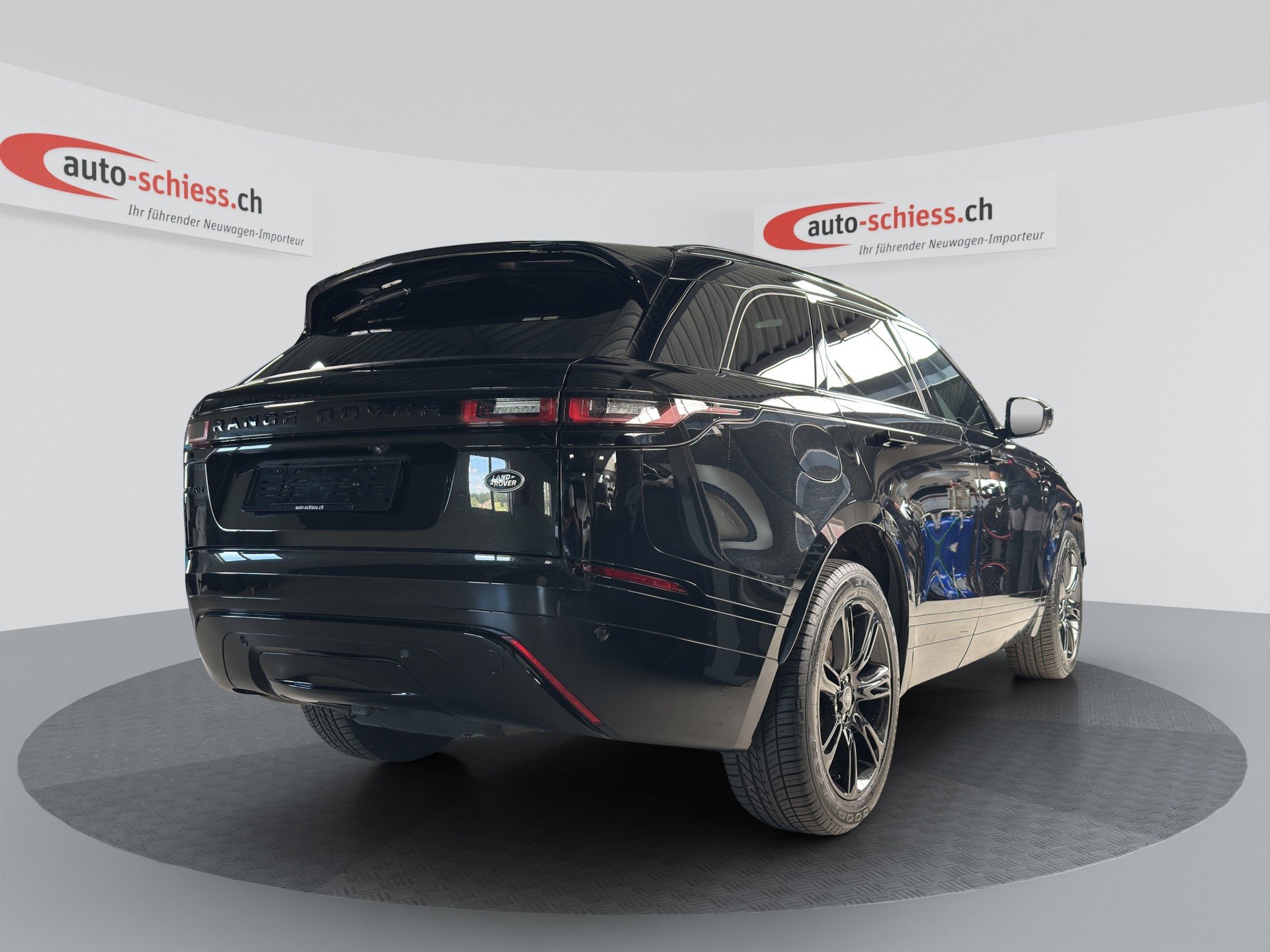 LAND ROVER Range Rover Velar R-Dynamic D 200 SE Automatic-image-4