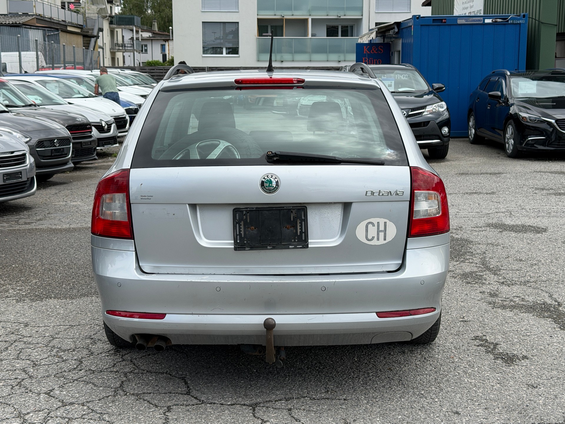 SKODA Octavia Combi 2.0 TDI Arosa 4x4-image-11
