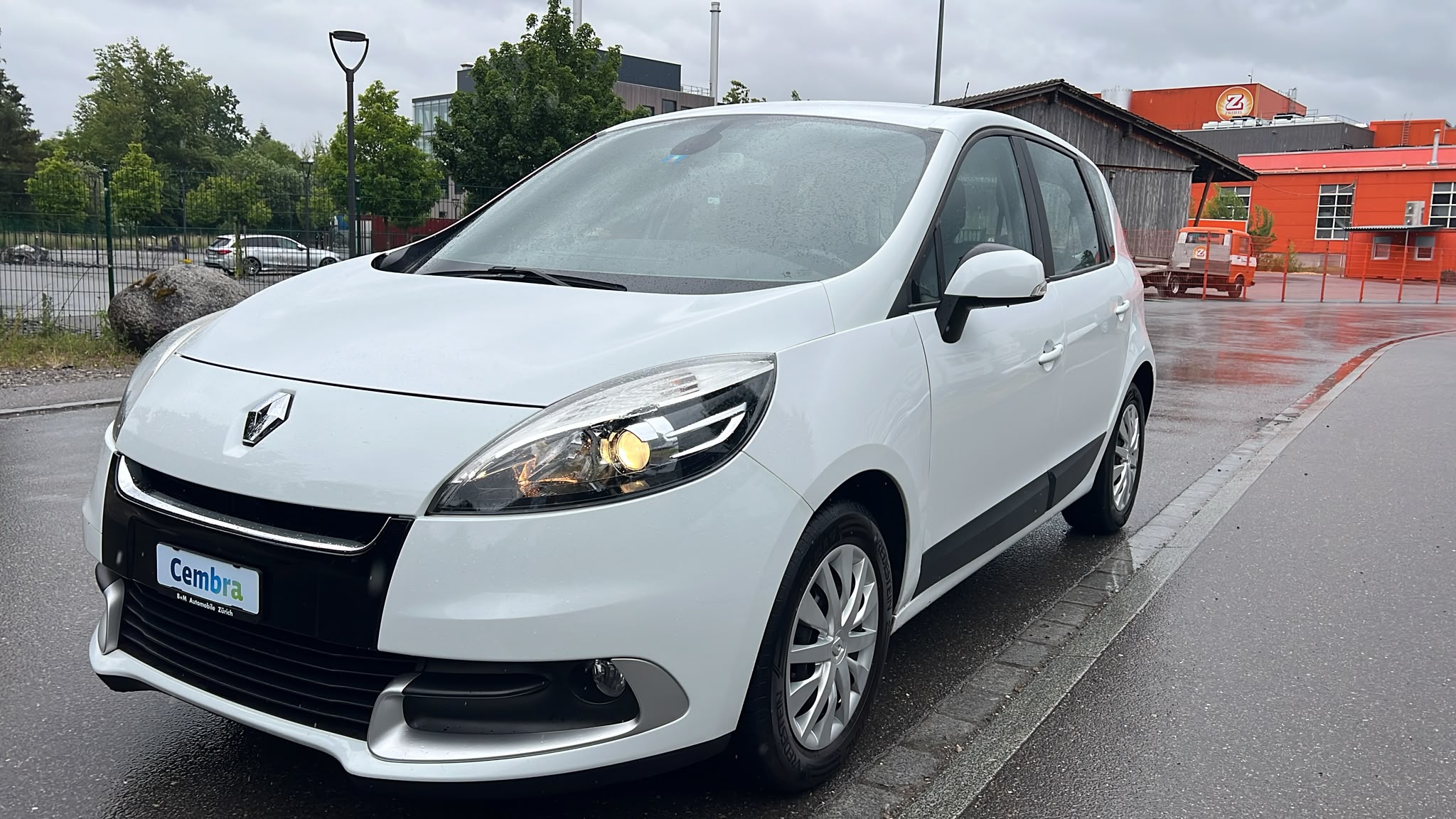 Car photo