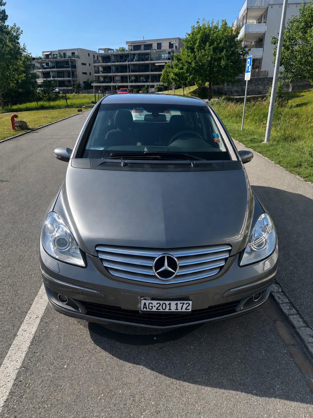 MERCEDES-BENZ B 200-image-0