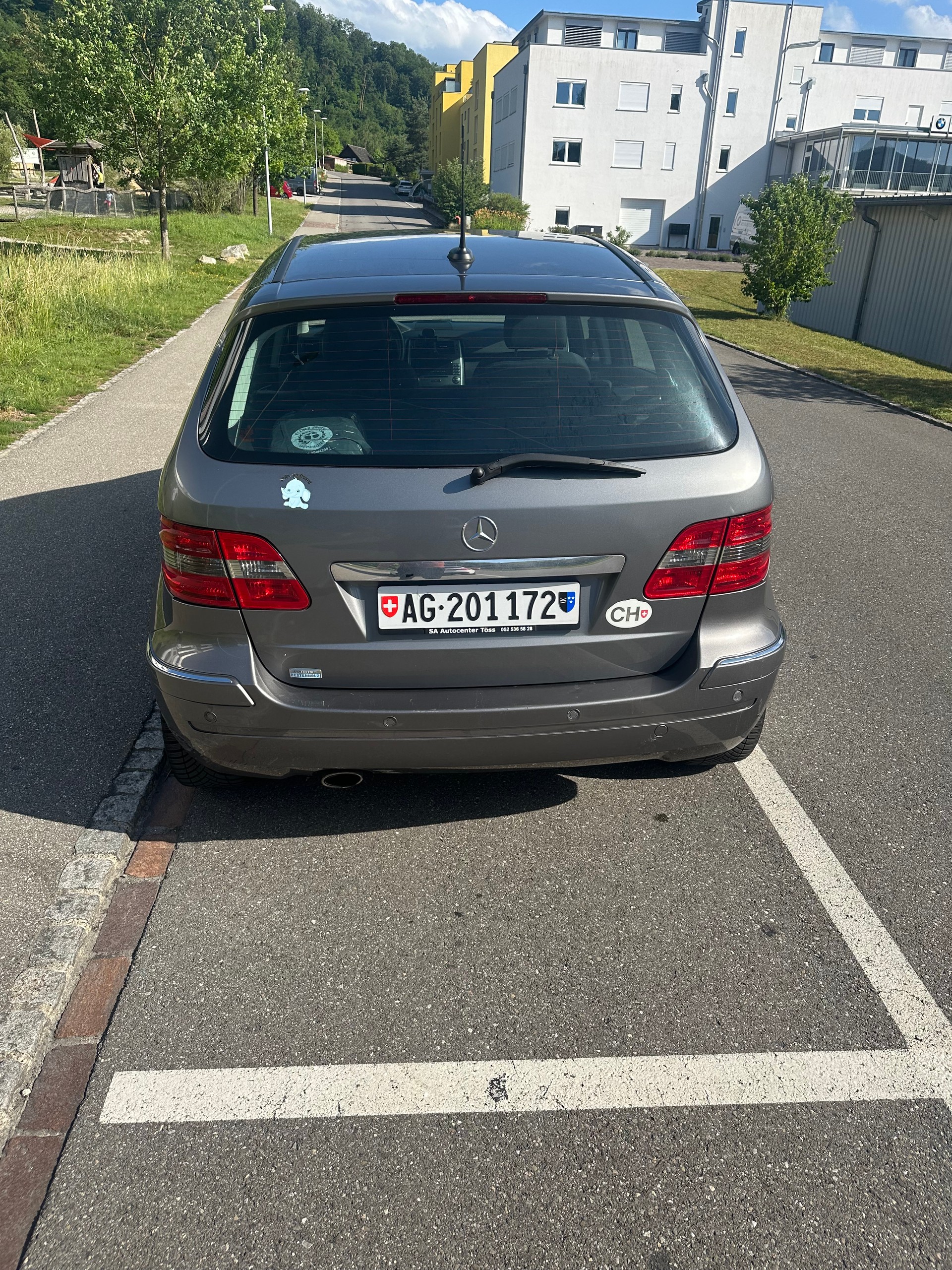 MERCEDES-BENZ B 200-image-3