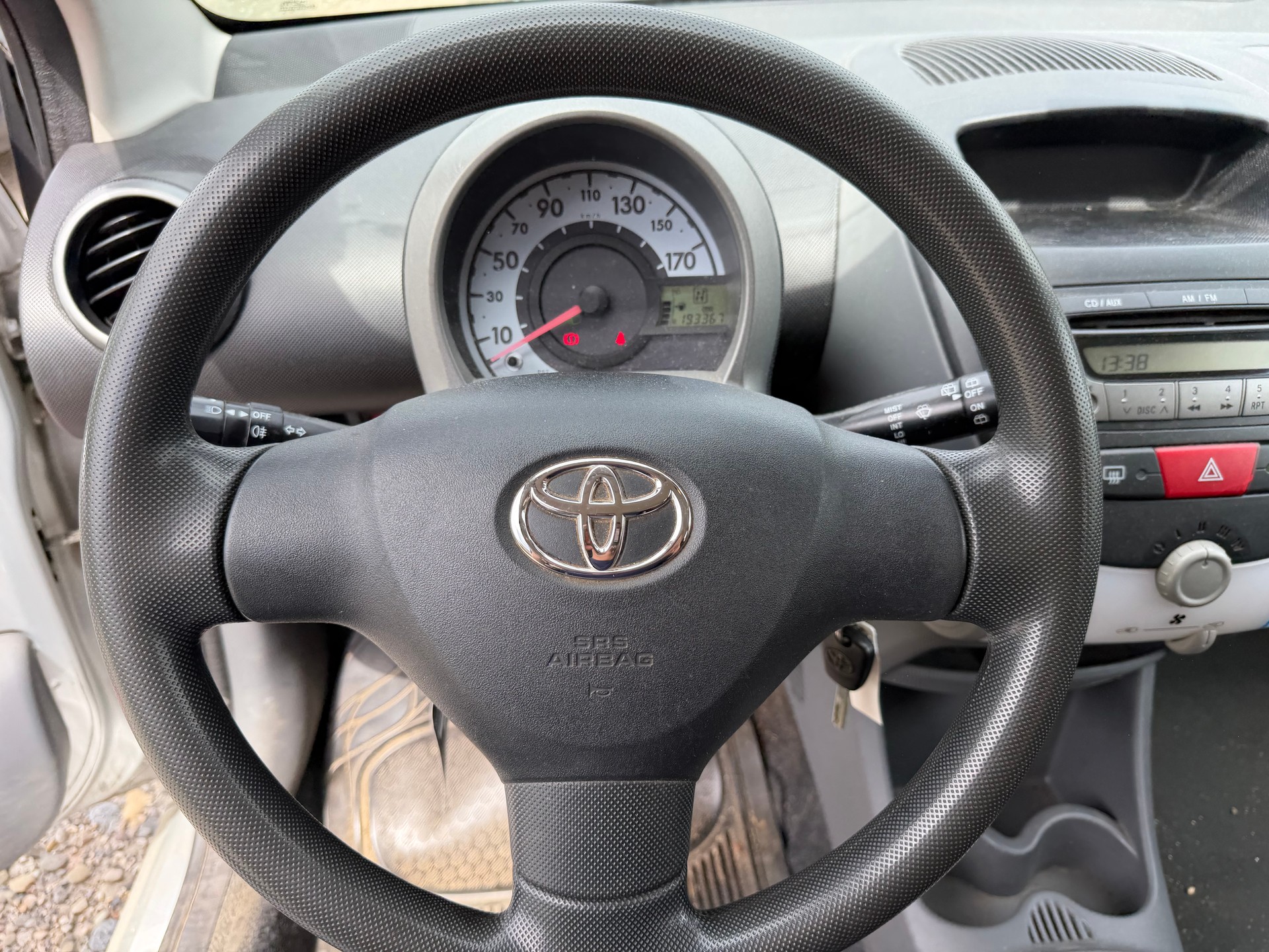 TOYOTA Aygo 1.0 Linea Terra-image-6